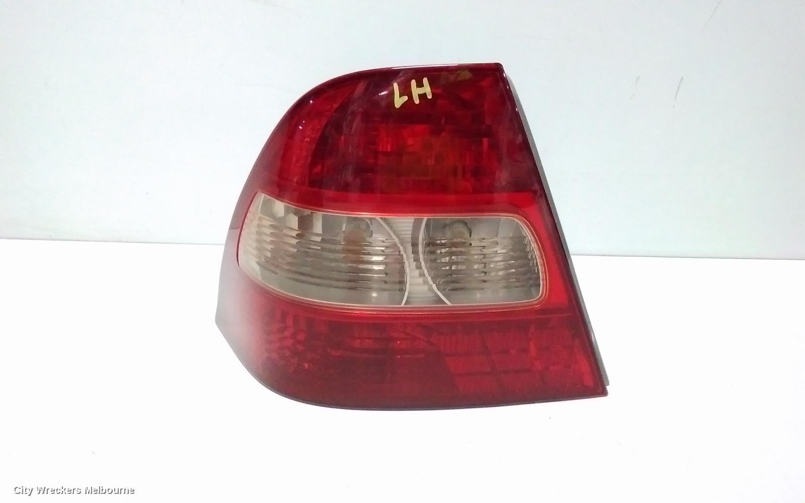 TOYOTA COROLLA LEFT TAILLIGHT, ZZE122, SEDAN, 12/2001 - 03/2004 - Image 2