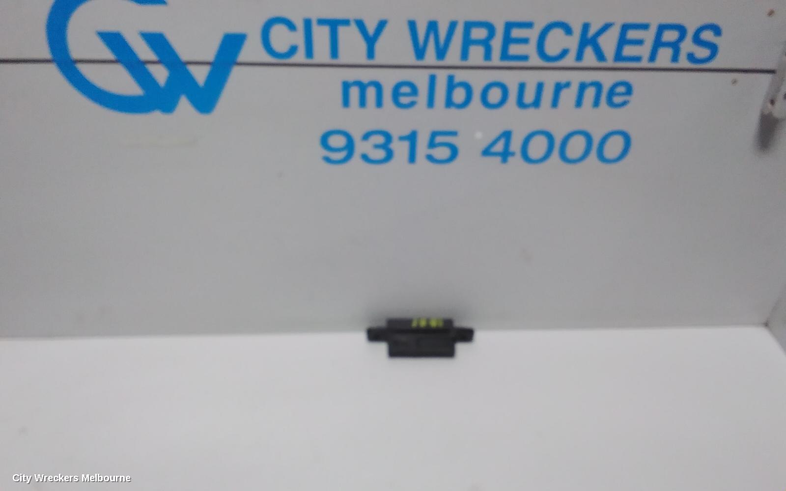TOYOTA ESTIMA TAILGATE HANDLE, XR50, 05-19 - Image 1