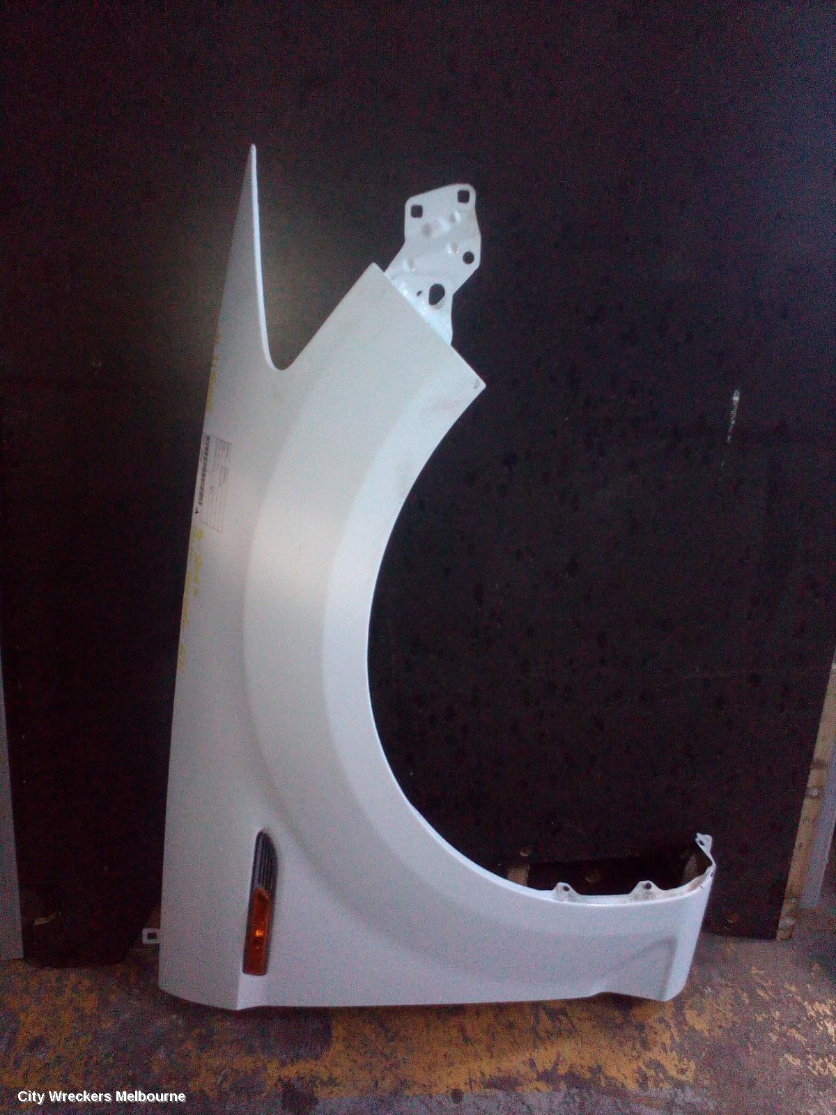 FORD MONDEO RIGHT GUARD, MA-MC, 10/2007 - 12/2014 - Image 1