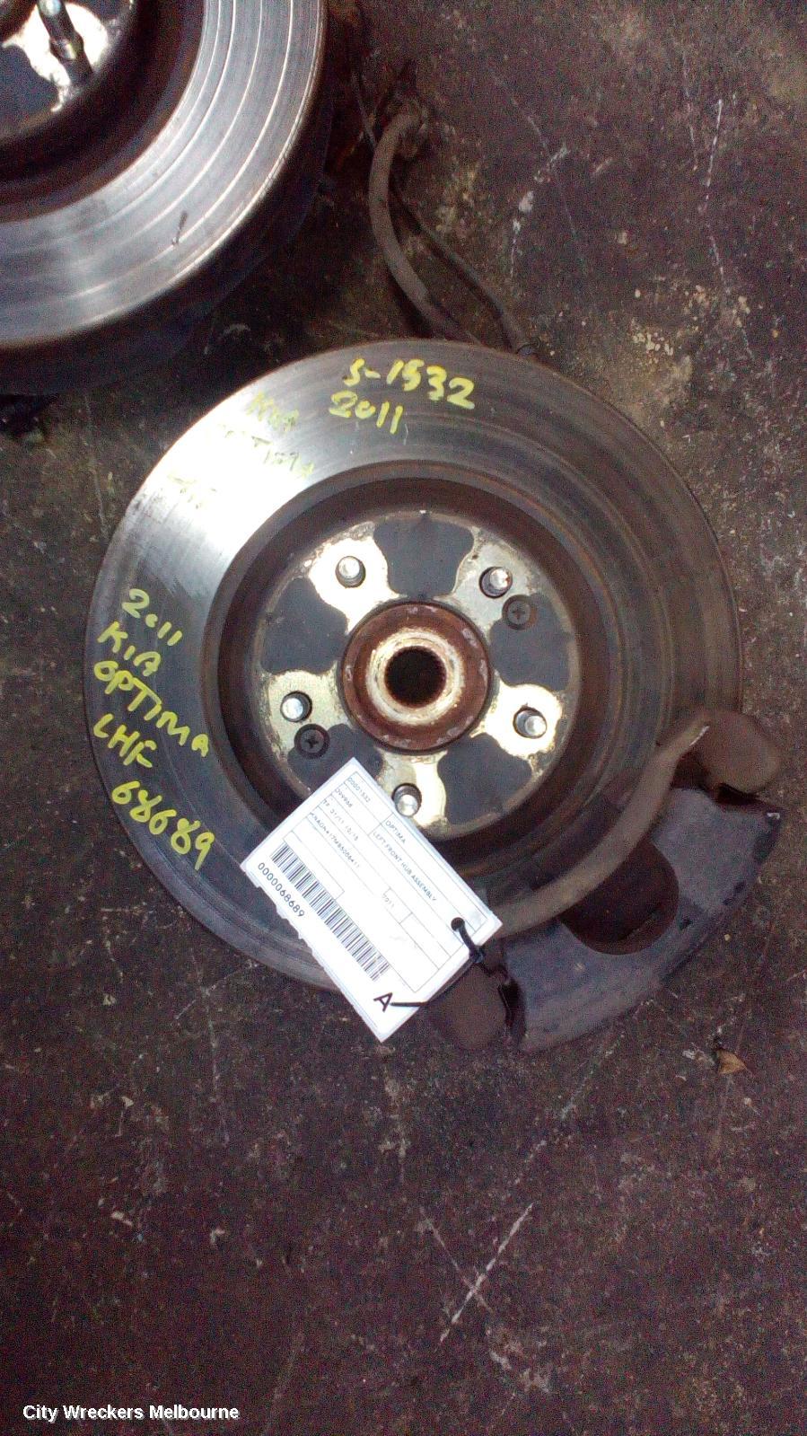 KIA OPTIMA LEFT FRONT HUB ASSEMBLY, TF, 01/2011 - 10/2015 - Image 1