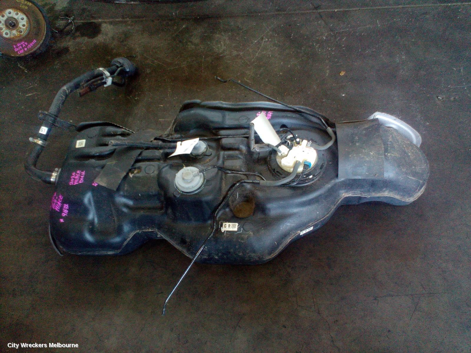 TOYOTA HIACE FUEL TANK, 300 SERIES, PETROL, 04/2019 - 12/2021 - Image 3