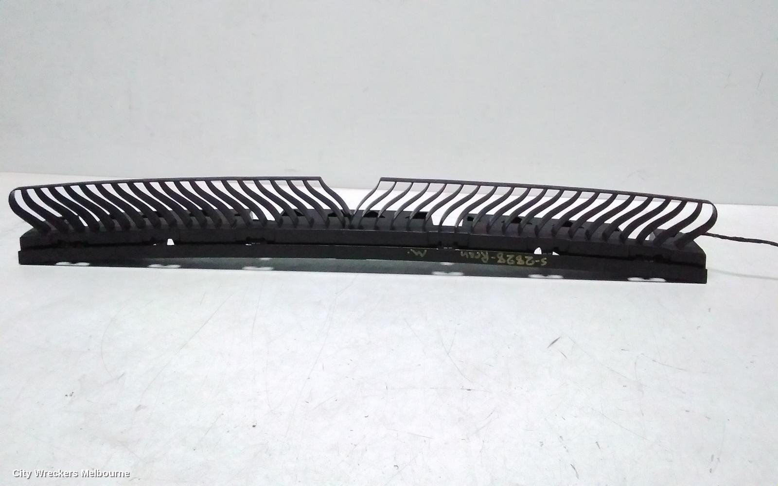 VOLKSWAGEN GOLF, GEN 8, 09/2020 ONWARDS, REAR CENTRE BRAKET: 143415 - Image 2