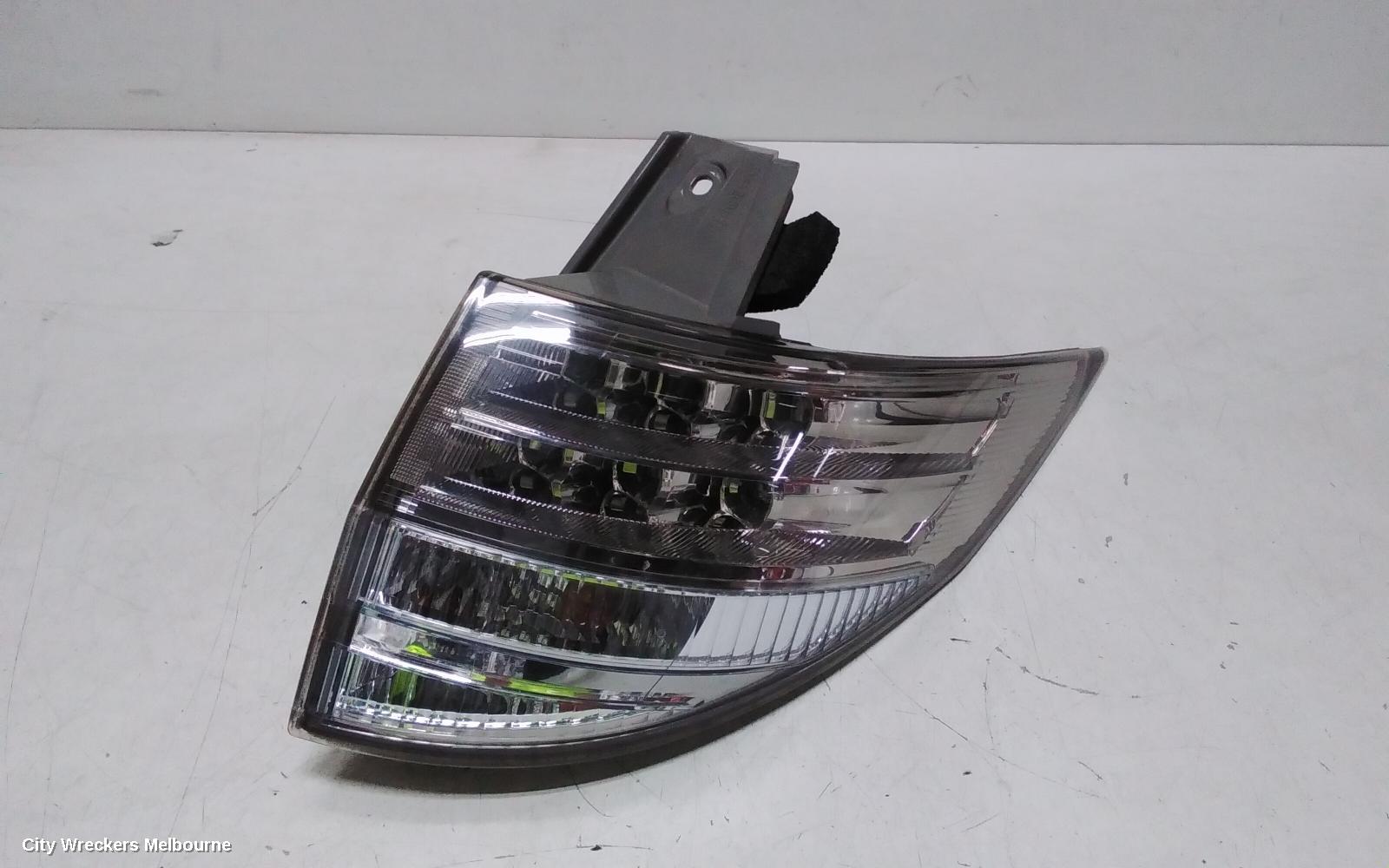 TOYOTA ESTIMA RIGHT TAILLIGHT, XR50, CLEAR, LENS# 28-196, 05-19 (IMPORT) - Image 2