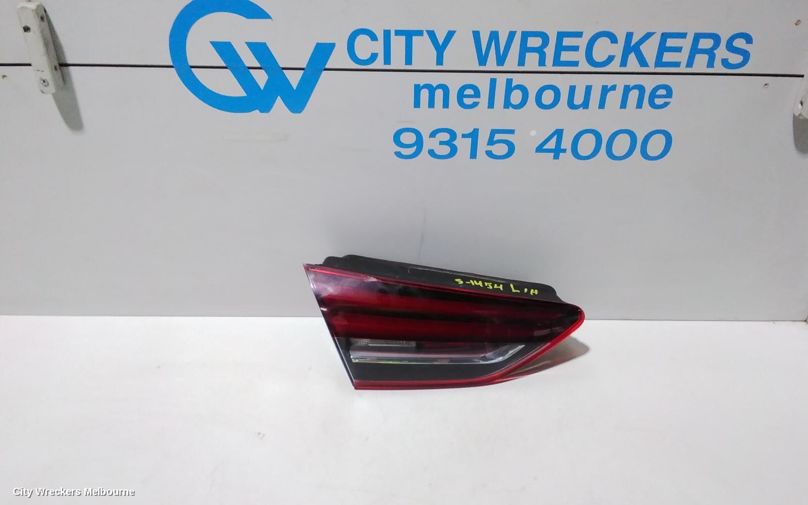 HOLDEN COMMODORE REAR GARNISH, TAILGATE LAMP (LH SIDE), ZB, HATCH, LED TYPE, 10/2017 - 12/2020 - Image 1