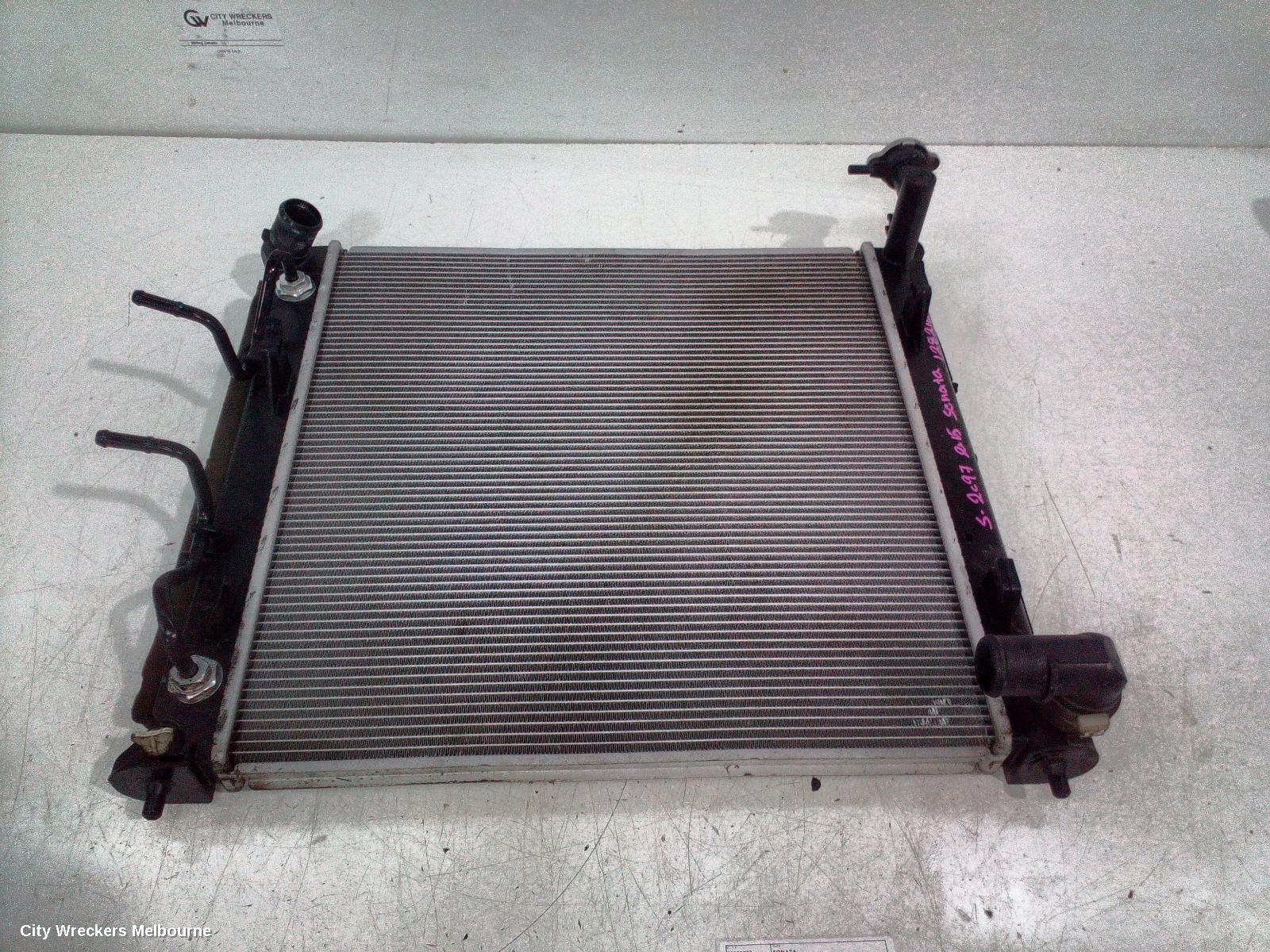 HYUNDAI SONATA RADIATOR, AUTO, 2.0, PETROL, LF, 10/2014 - 01/2020 - Image 2