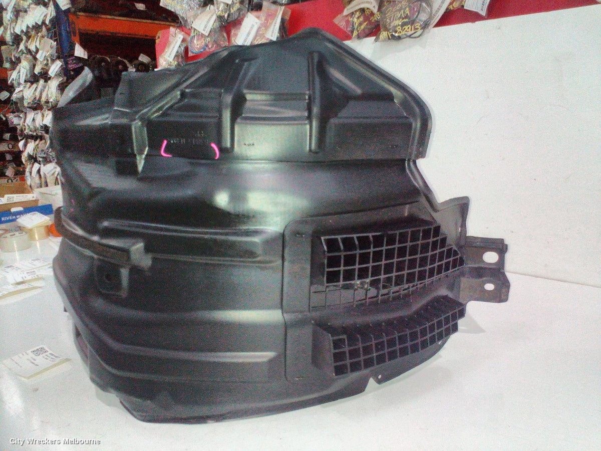 NISSAN PATROL LEFT GUARD LINER, FRONT, Y62, 11/2012 ONWARDS - Image 3
