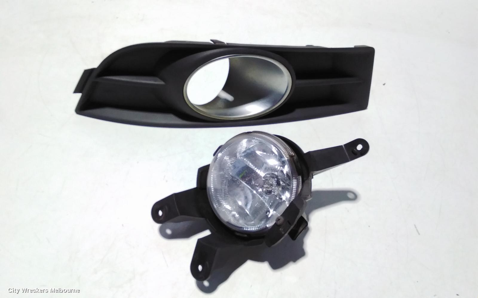 HOLDEN CRUZE RIGHT INDICATOR/FOG/SIDE, BUMPER FOGLAMP, JG-JH, 03/2009 - 12/2014 - Image 3