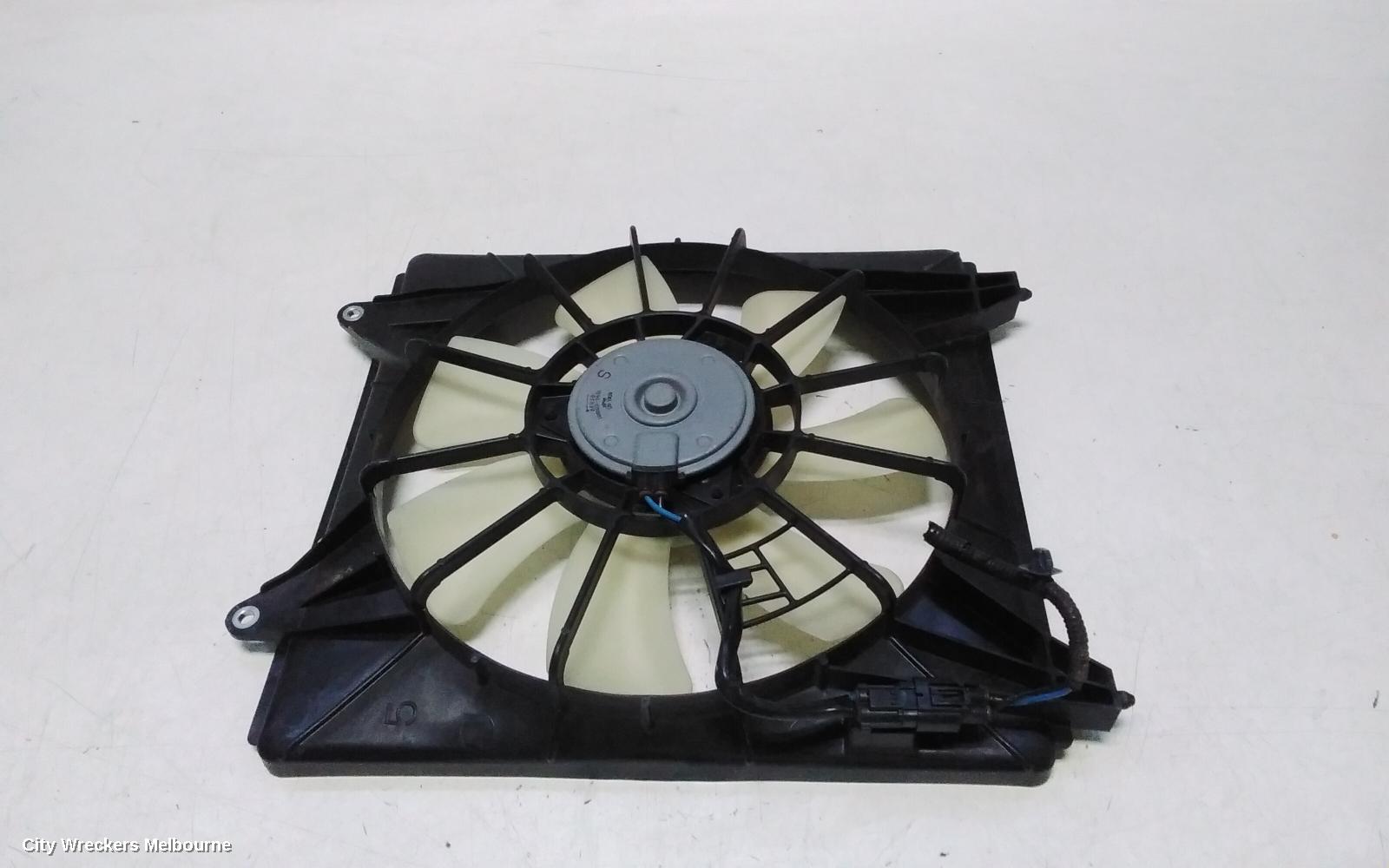 HONDA CIVIC FAN, FAN RH (DRIVER SIDE), AUTO & MANUAL T/M, 1.8, R18A1, 7 BLADES, 8TH GEN (VIN MRHFD), 02/2006 - 12/2011 - Image 3