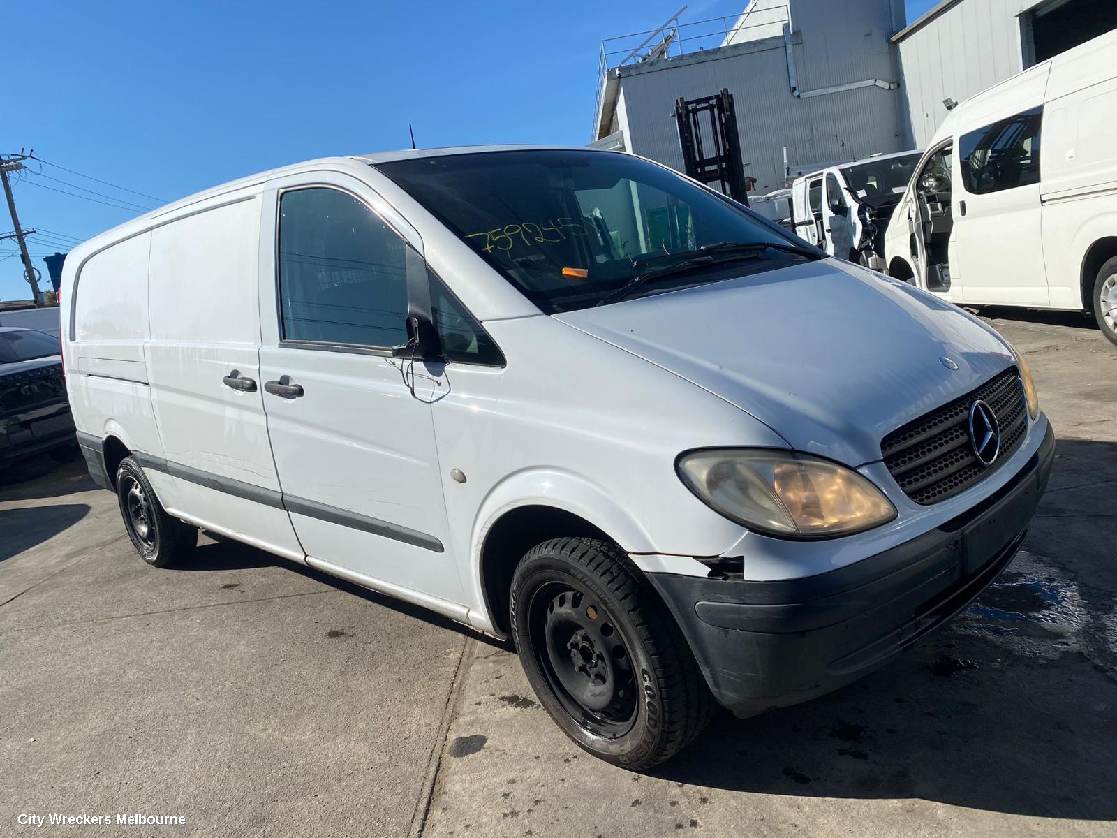MERCEDES VITO RIGHT REAR DOOR, 639, SLIDING, PANEL TYPE, 04/2004 - 02/2015 - Image 2