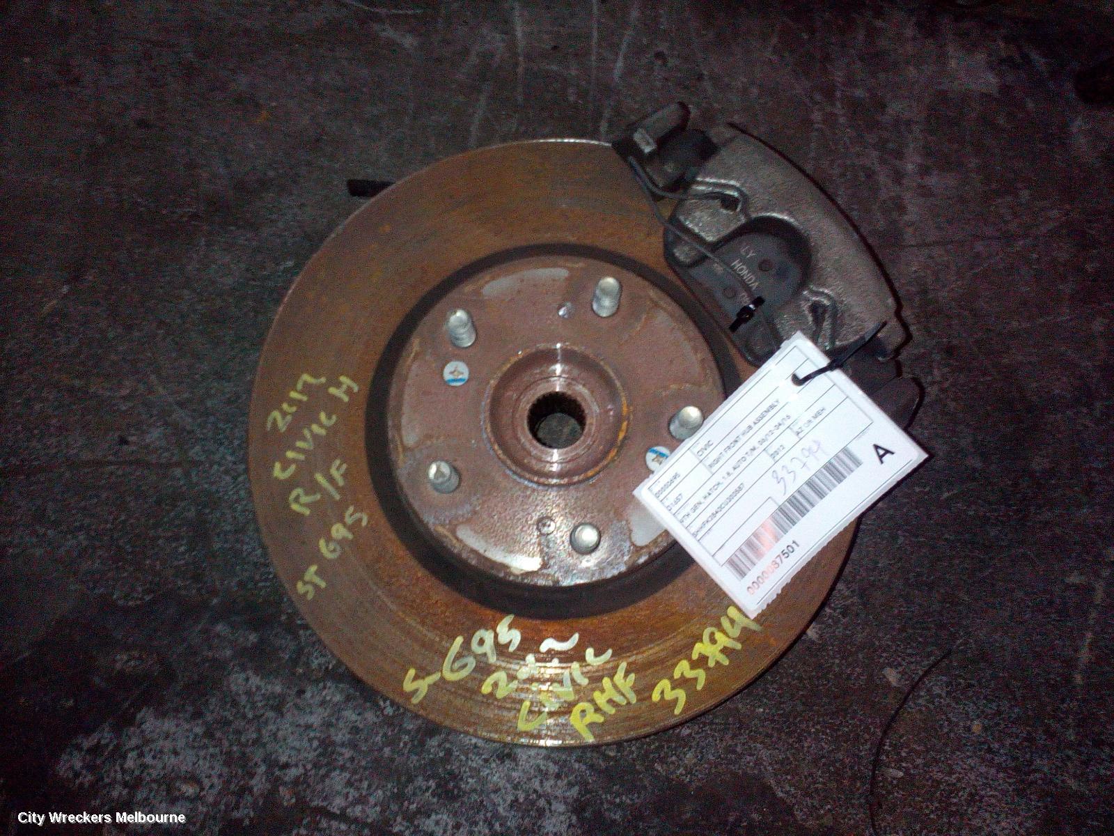 HONDA CIVIC RIGHT FRONT HUB ASSEMBLY, 9TH GEN, HATCH, 1.8, AUTO T/M, 06/2012 - 04/2016 - Image 1