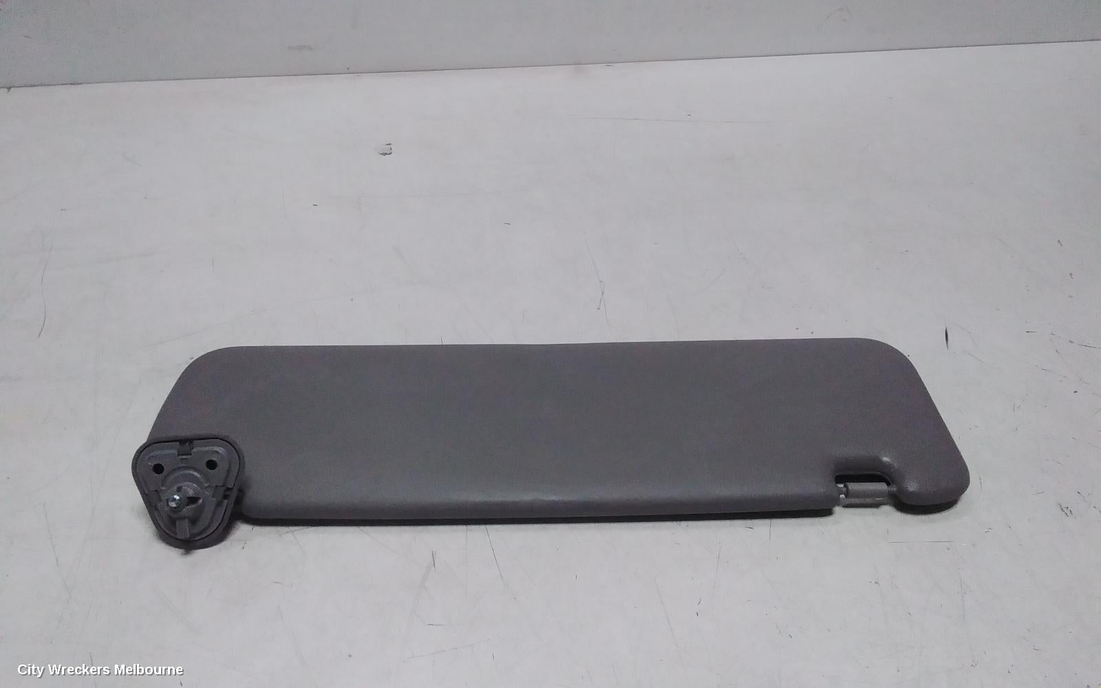 LDV G10 SUNVISOR, SV7C, RH SIDE, NON MIRROR TYPE, VAN, 04/2015 ONWARDS - Image 1