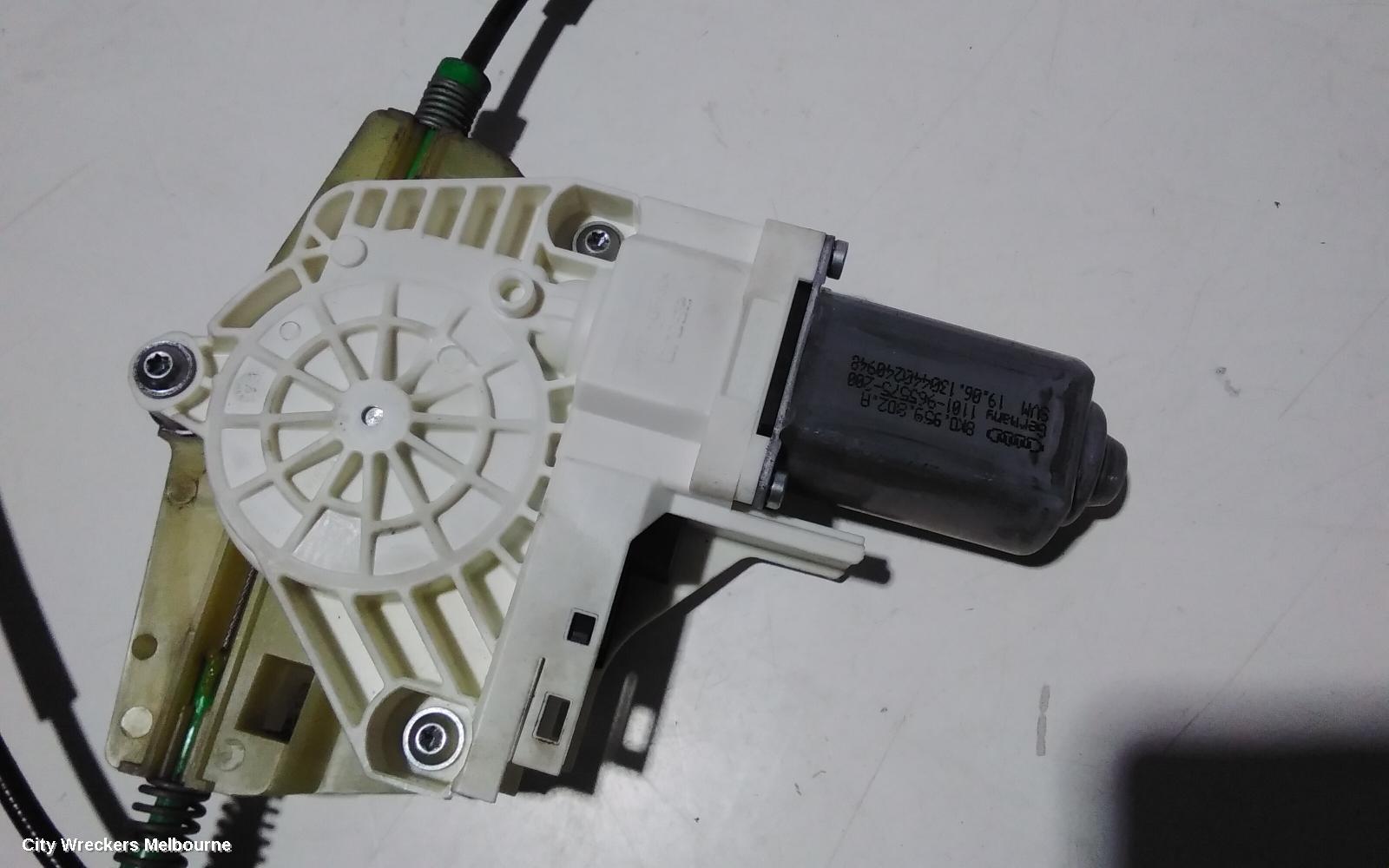 AUDI Q7 RIGHT FRONT WINDOW REG/MOTOR, 4L, 09/2006 - 08/2015 - Image 3