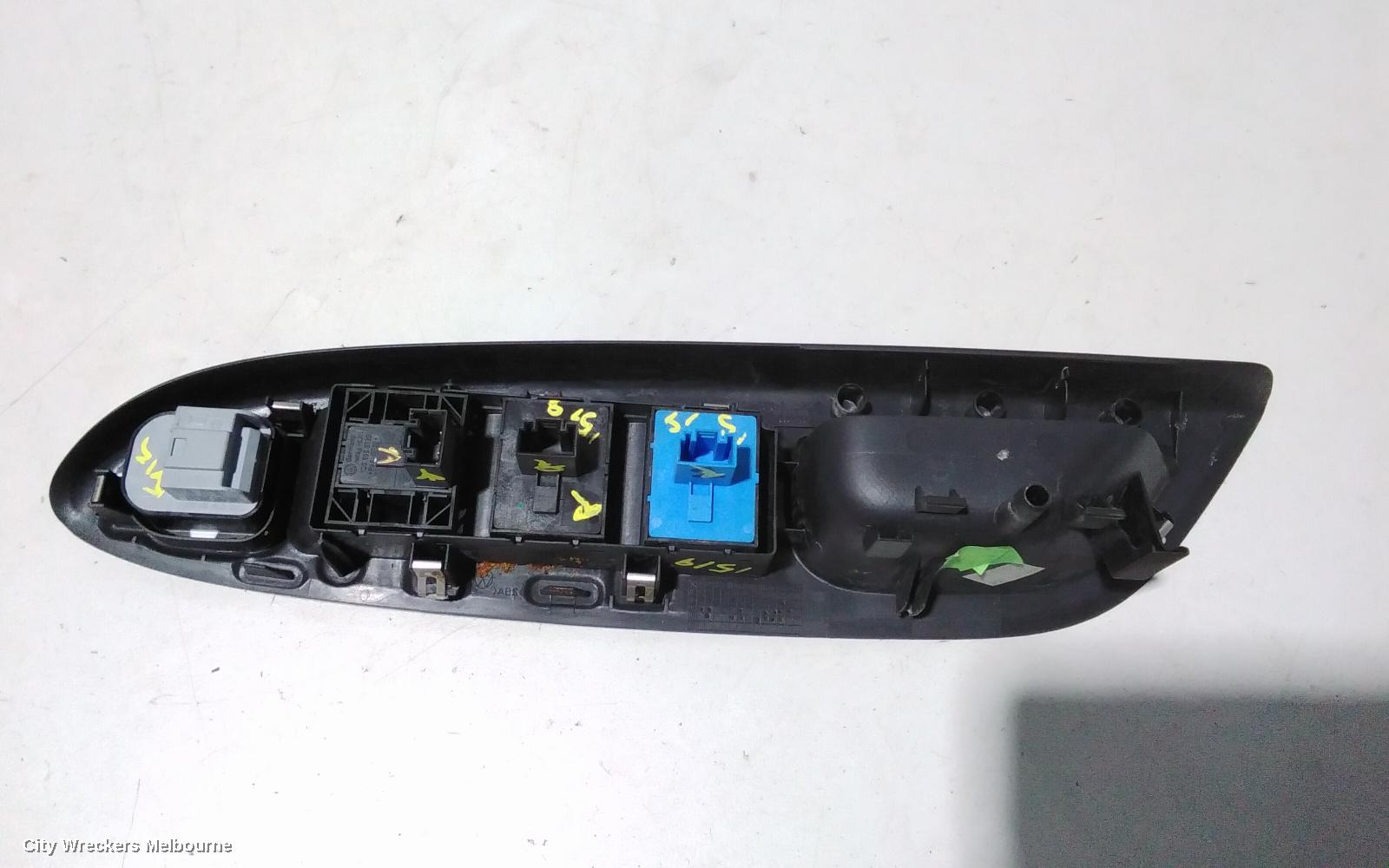VOLKSWAGEN EOS PWR DR WIND SWITCH, RH WINDOW SWITCH ONLY, ALL WINDOWS, W/O CHROME ON SWITCHES TYPE, 1F, 02/2007 - 04/2011 - Image 3