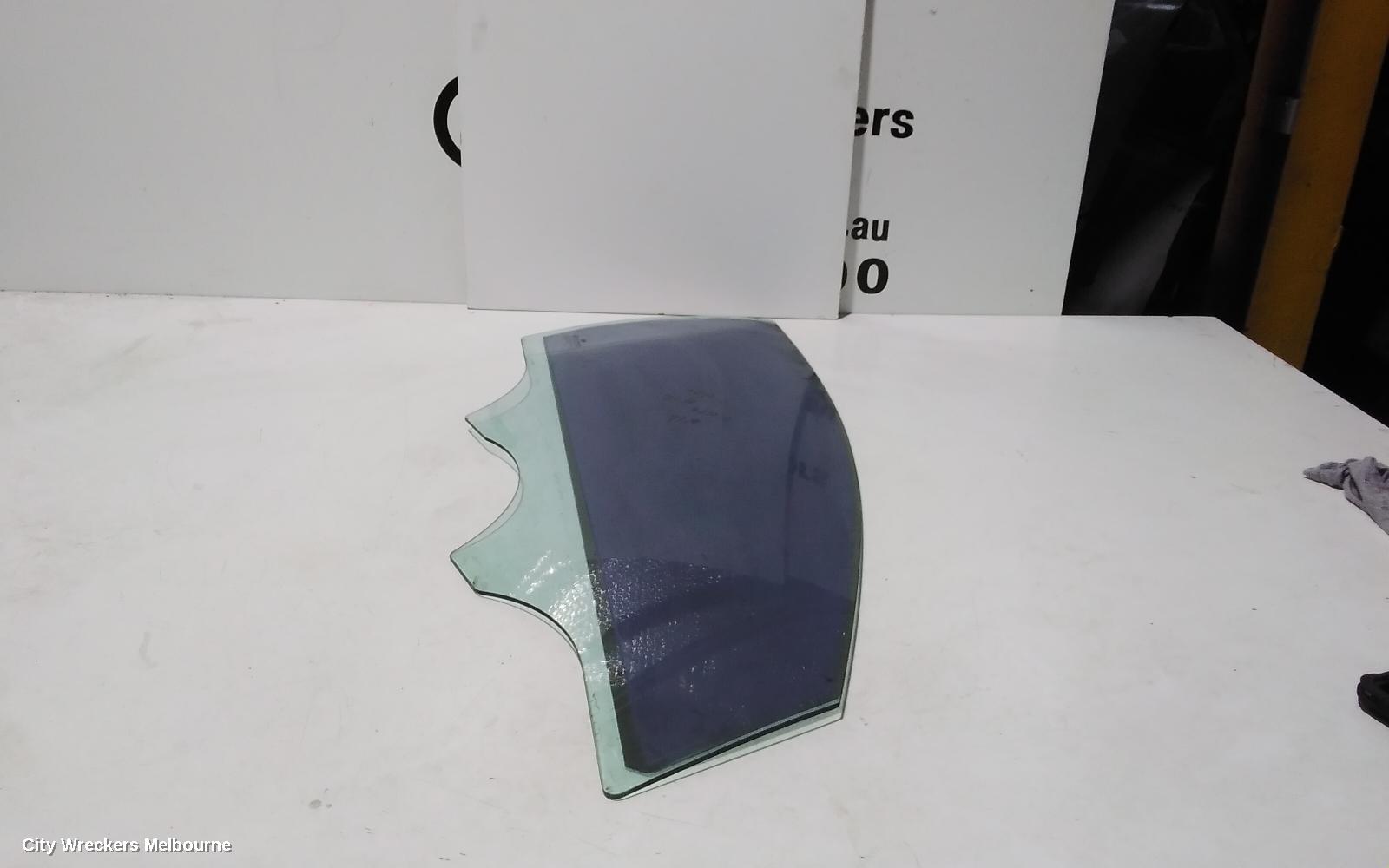 HYUNDAI I45 RIGHT FRONT DOOR WINDOW, YF, 02/2010 - 04/2014 - Image 3