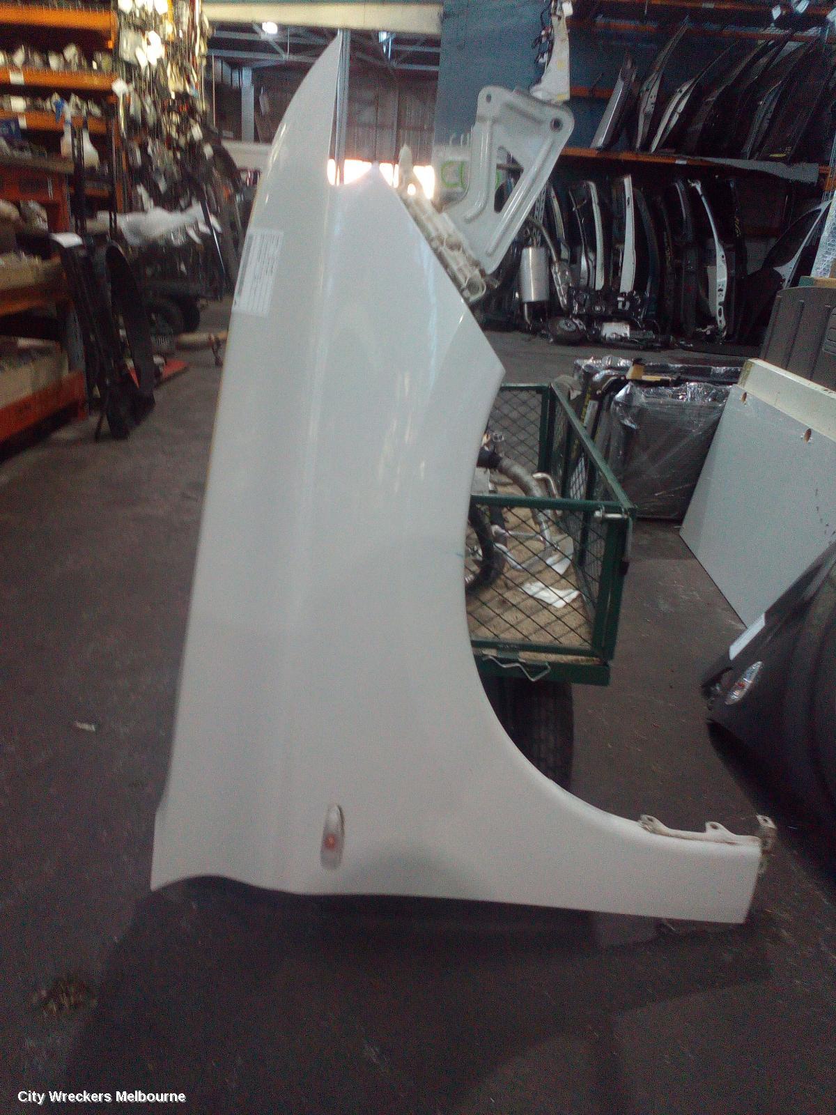 MITSUBISHI OUTLANDER RIGHT GUARD, ZJ, W/ INDICATOR TYPE, 10/2012 - 02/2014 - Image 1