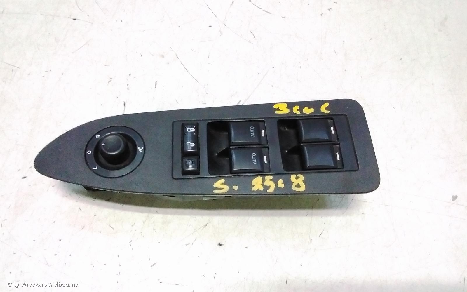 CHRYSLER 300C PWR DR WIND SWITCH, RH FRONT (MASTER SWITCH), NON ILLUMINATION, LH & RH FRONT AUTO WINDOWS, P/N 04602781AA, 11/2005 - 12/2011 - Image 1