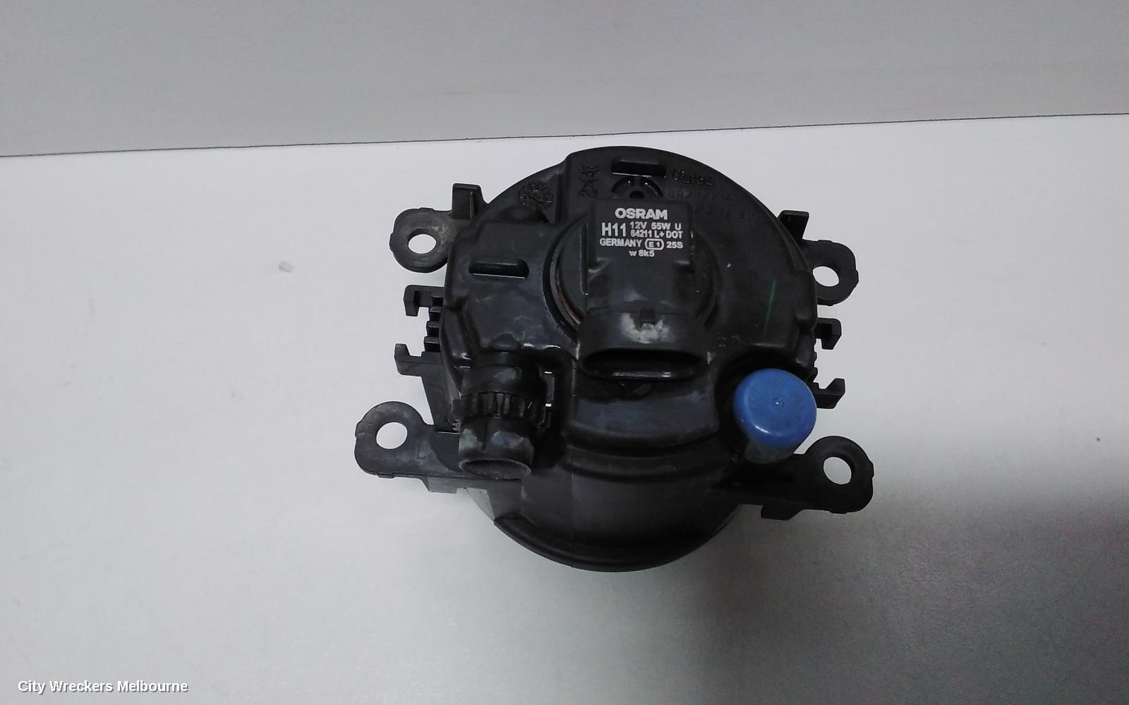 HOLDEN COMMODORE RIGHT INDICATOR/FOG/SIDE, BUMPER FOGLAMP, VE, 08/2006 - 08/2010 - Image 3