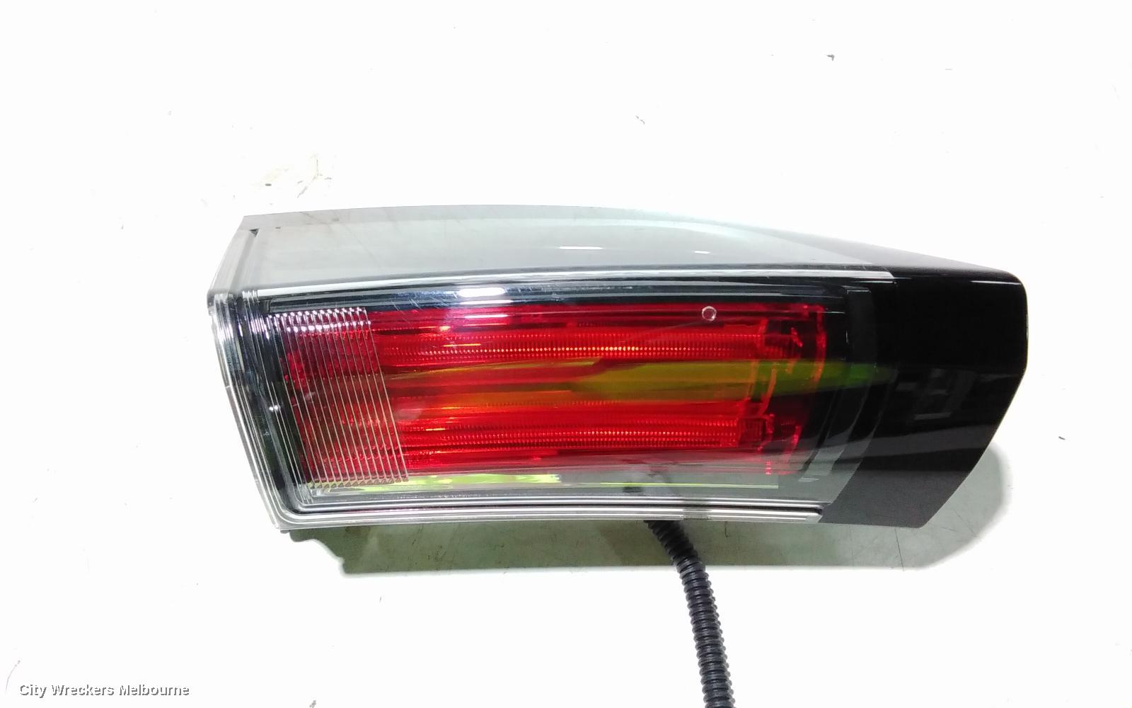 HONDA CIVIC REAR GARNISH, TAILGATE LAMP (LH SIDE), 10TH GEN, HATCH, 02/2017 - 08/2021 - Image 2