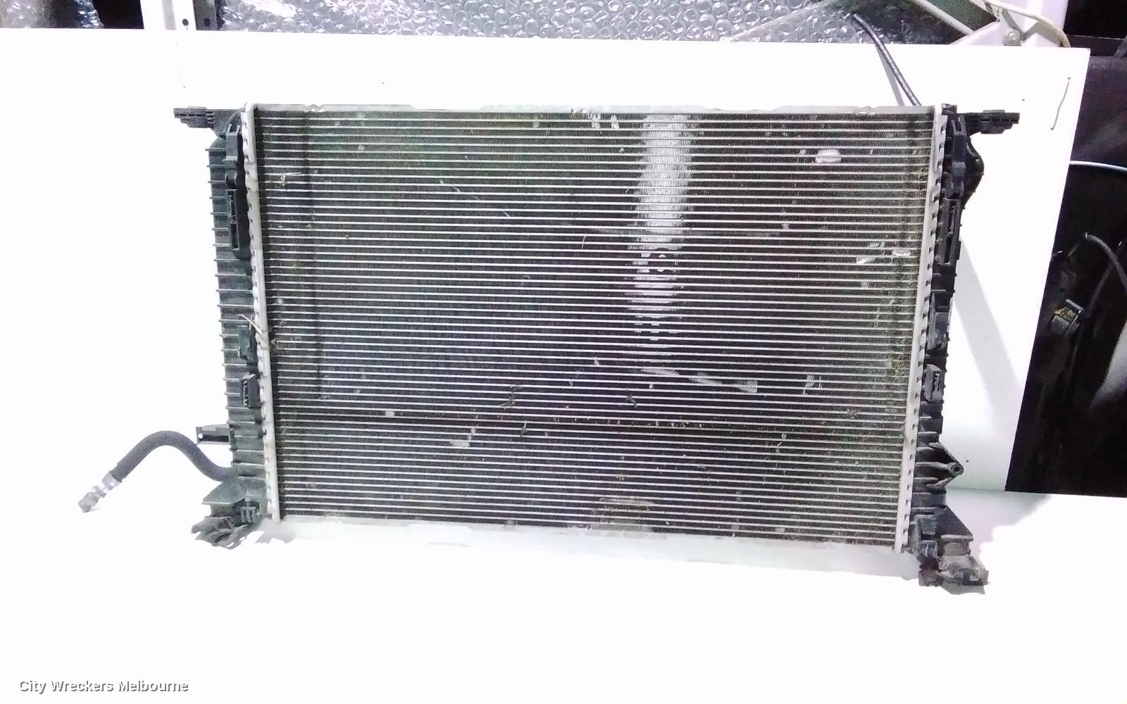AUDI A4 RADIATOR, AUTO, 2.0, PETROL, B8 8K, CDNB/CDNC CODE, 02/2008 - 01/2016 - Image 2