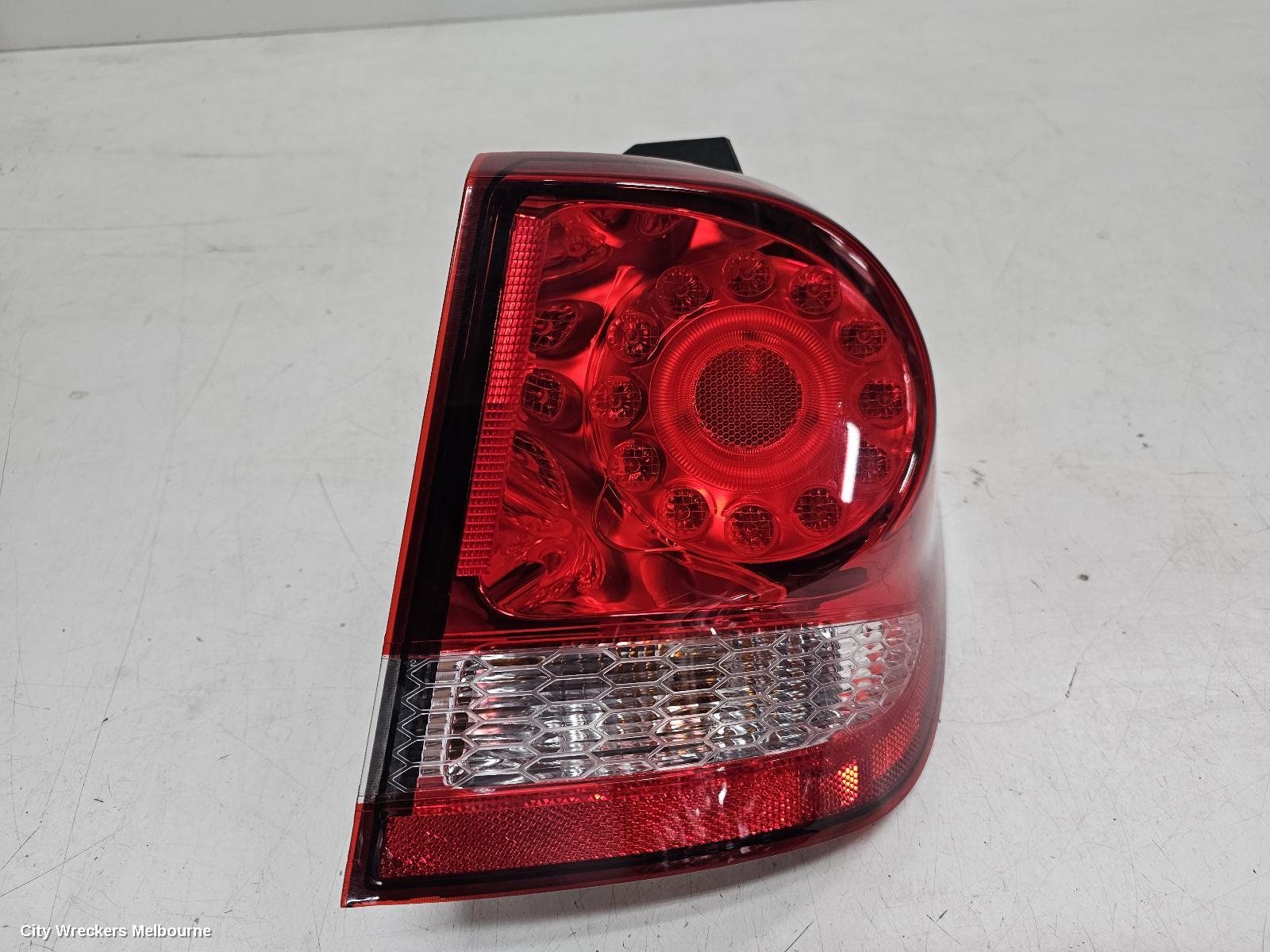 FIAT FREEMONT RIGHT TAILLIGHT, JF, CROSSROAD TYPE, 04/2013 - 01/2017 - Image 3