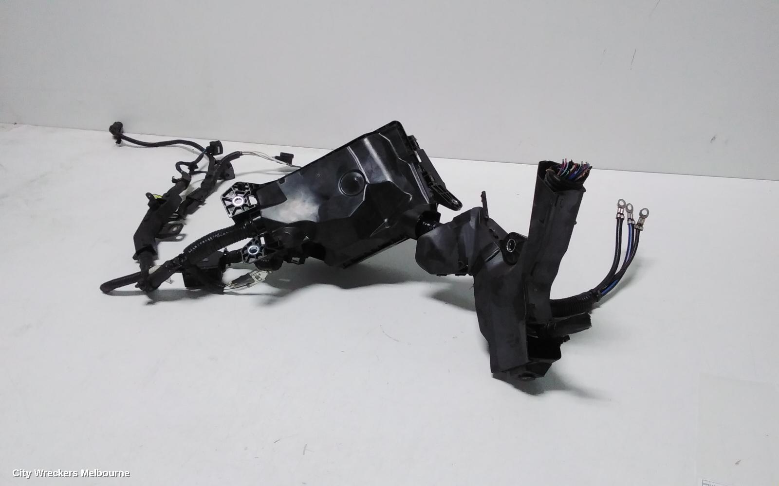 TOYOTA C-HR FUSE BOX, GEN 1, 12/2016 - 09/2023 - Image 3