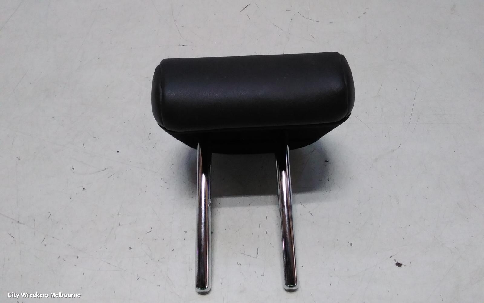 TOYOTA PRIUS HEADREST, ZVW50R, CENTRE REAR, LEATHER, 02/2016 - 12/2021 - Image 3
