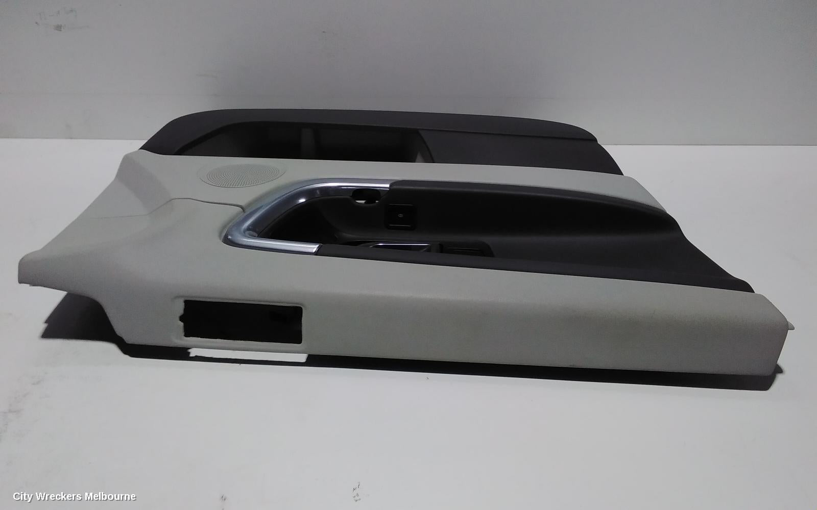 LAND ROVER DISCOVERY SPORT DOOR TRIM, LH FRONT, L550, LEATHER, BLACK, SE/HSE, 01/2015 - 06/2019 - Image 3