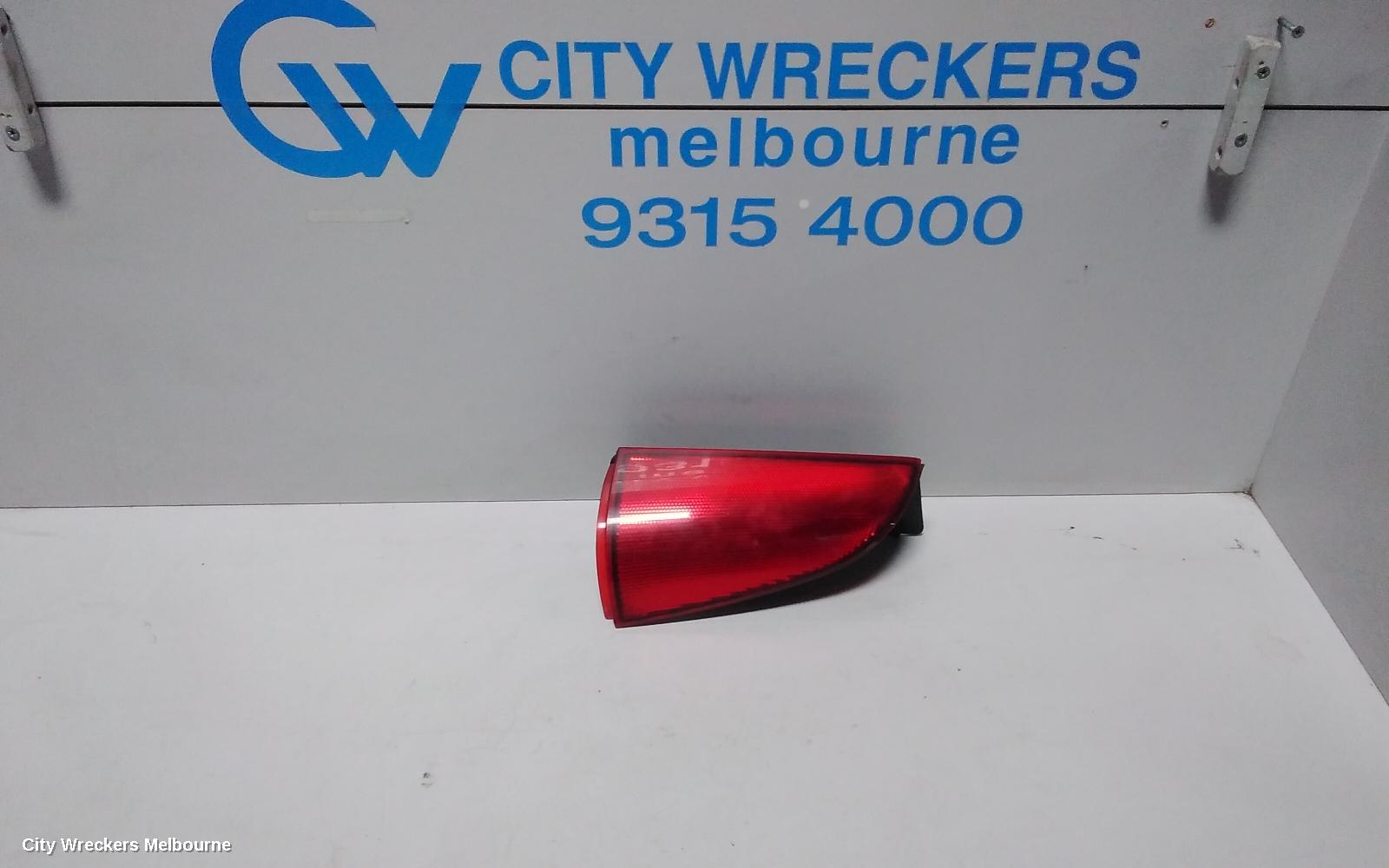 MERCEDES VITO RIGHT TAILLIGHT, UPPER TAILGATE, 639, 04/2004 - 02/2015 - Image 2