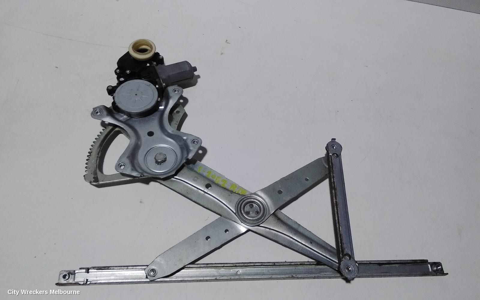 TOYOTA AURION RIGHT FRONT WINDOW REG/MOTOR, POWER, GSV40R, 10/2006 - 03/2012 - Image 3