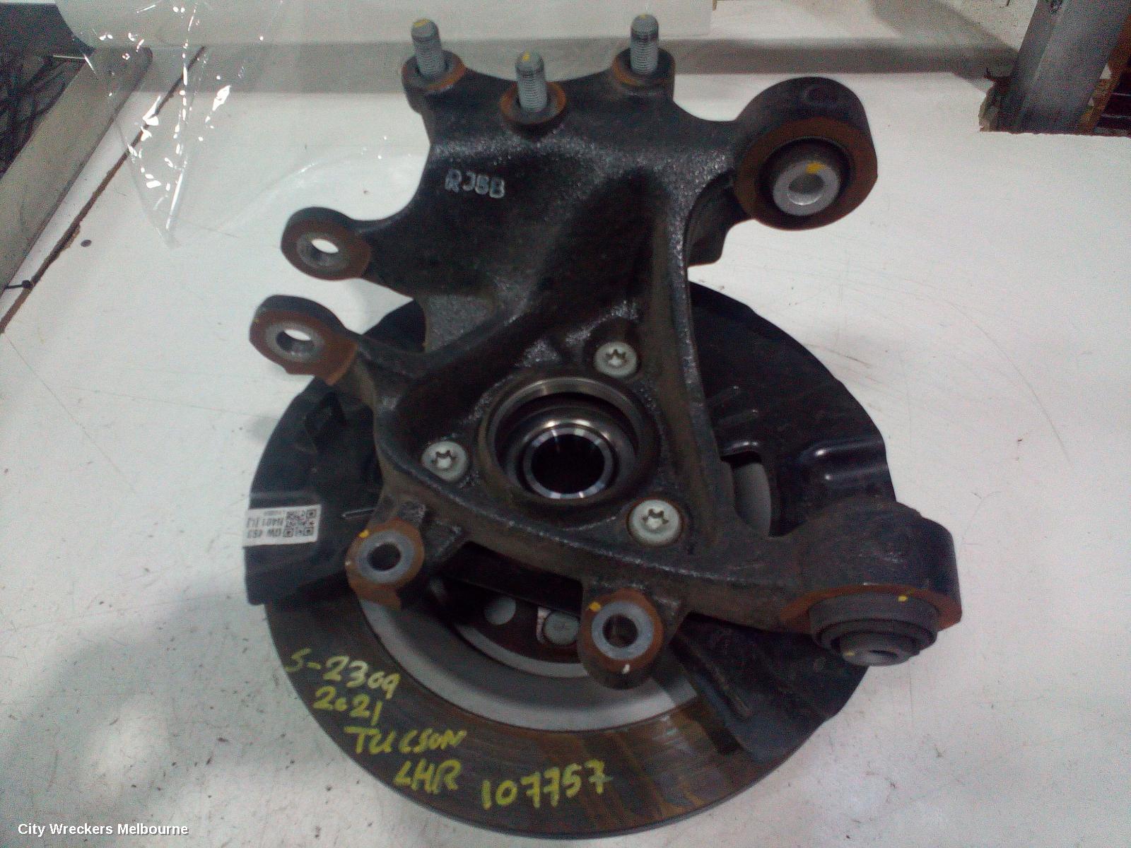HYUNDAI TUCSON LEFT REAR HUB ASSEMBLY, NX4, AWD, 02/2021 ONWARDS - Image 2