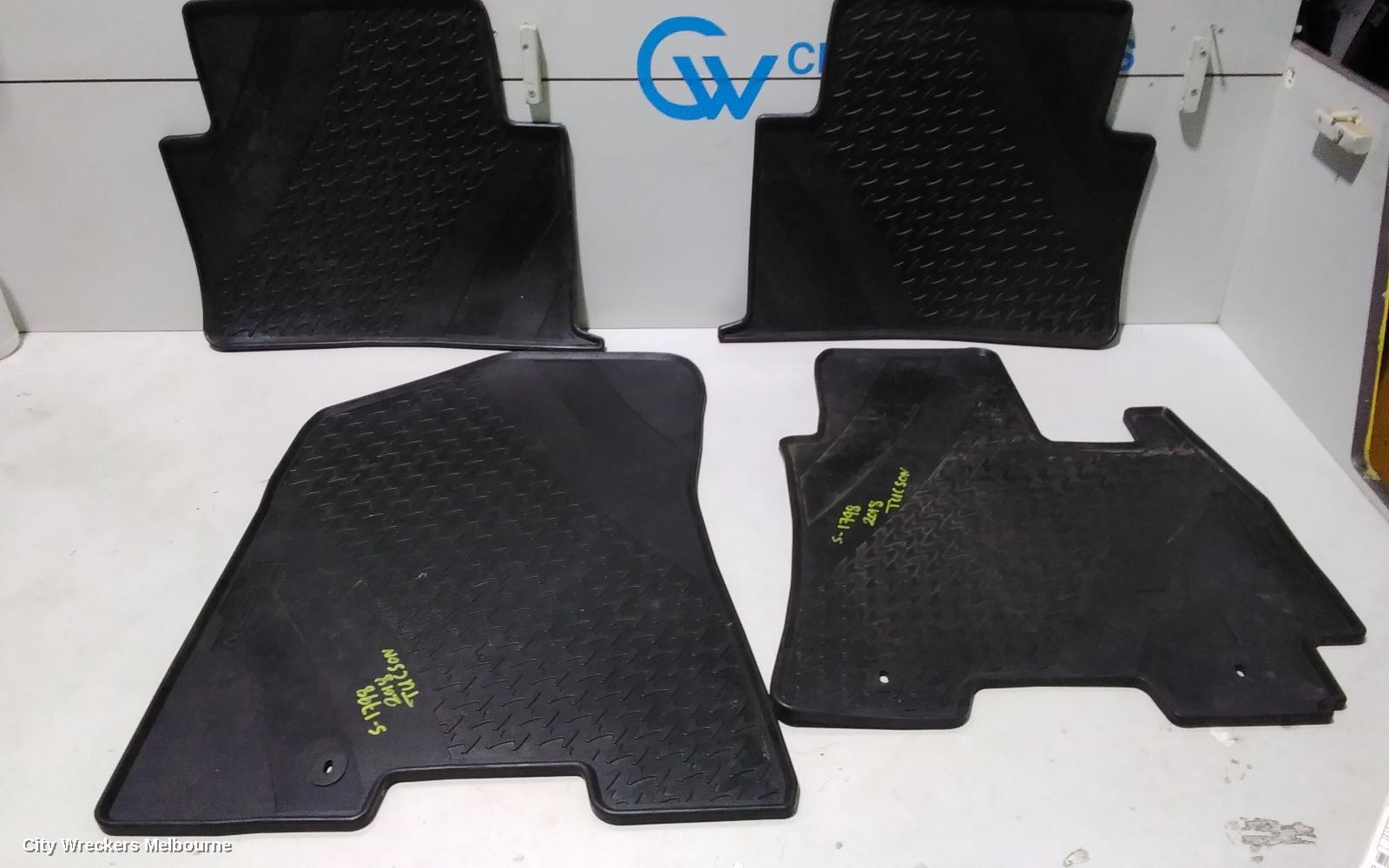 HYUNDAI TUCSON FLOOR MATS, TL, 06/2015 - 01/2021 - Image 1