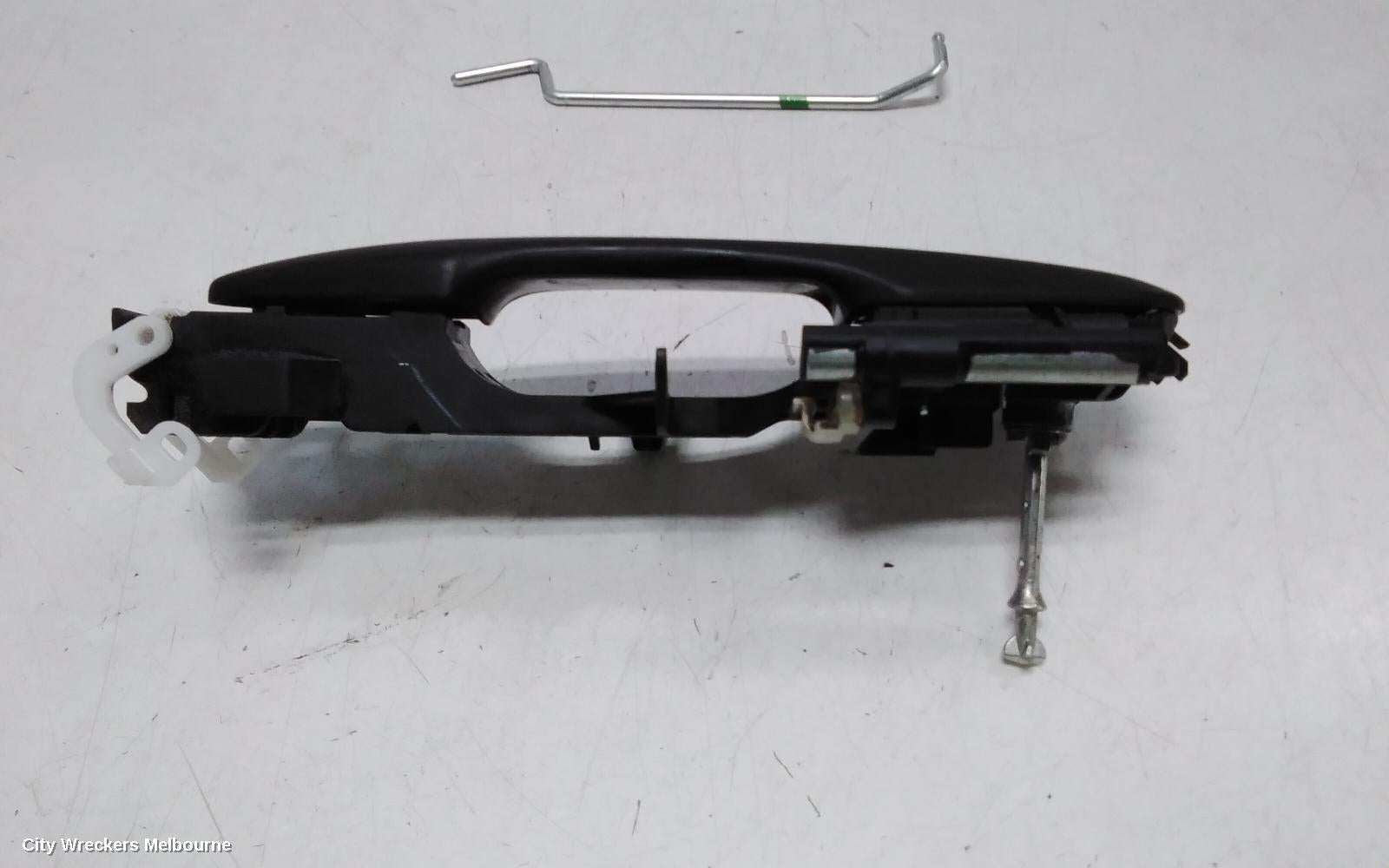 TOYOTA HIACE DOOR HANDLE, OUTER, RH FRONT, COLOUR CODED, 300 SERIES, 02/2019 ONWARDS - Image 3