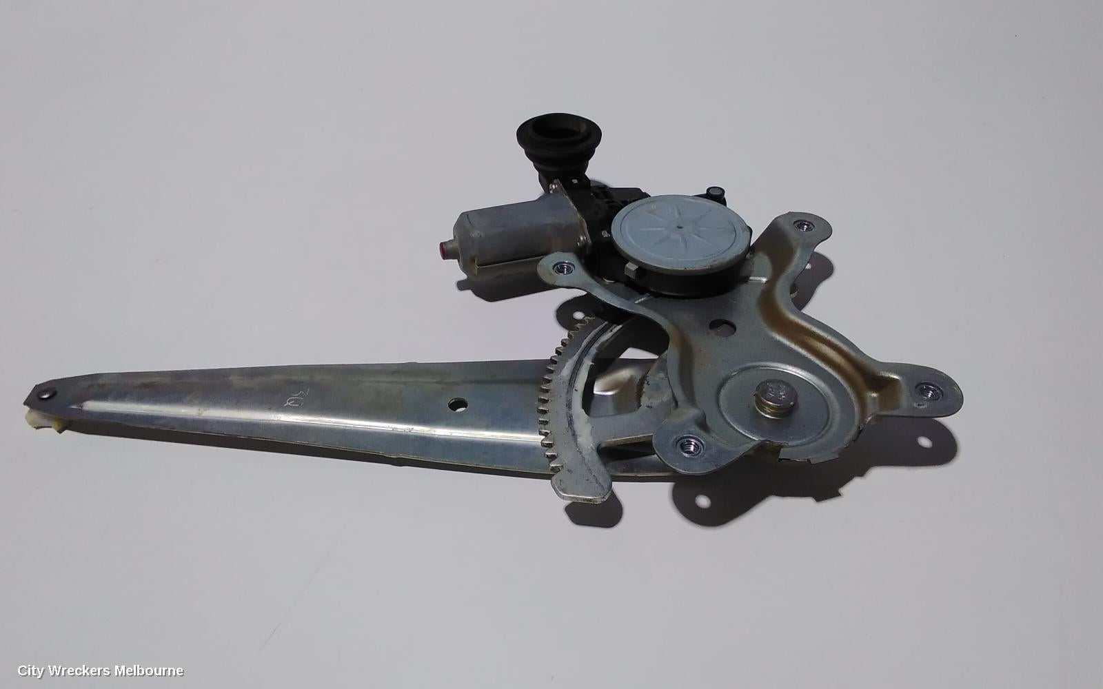 TOYOTA KLUGER RIGHT REAR WND REG/MOTOR, GSU40-GSU45, 08/2007 - 02/2014 - Image 1