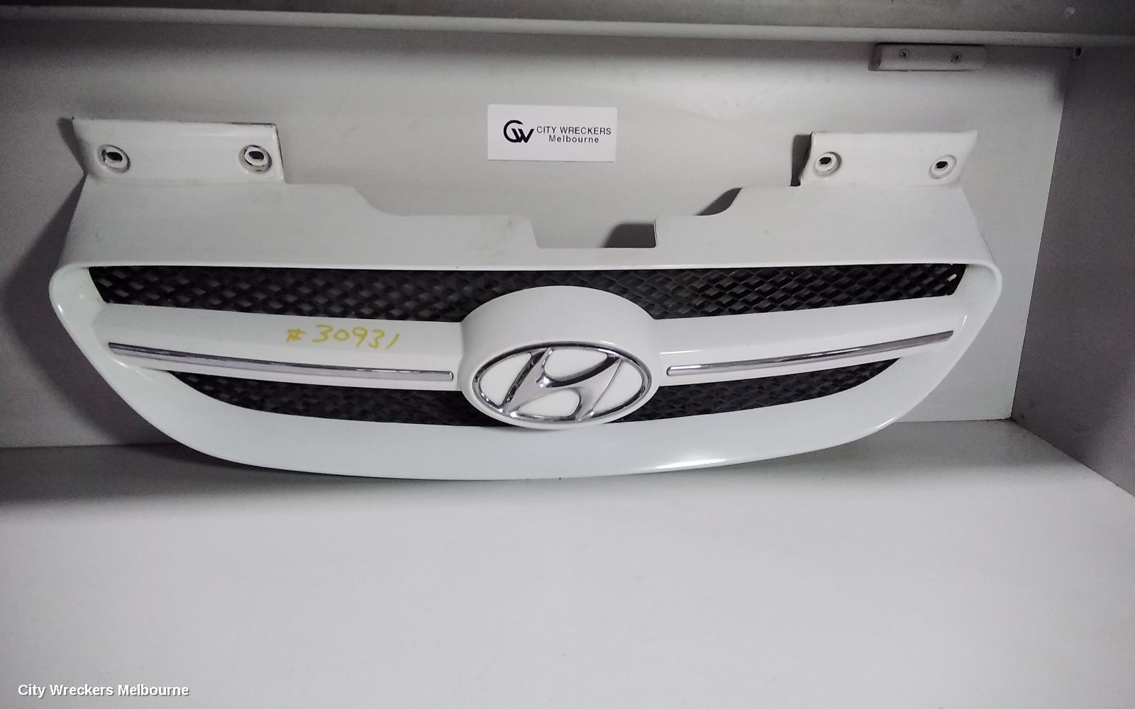 HYUNDAI GETZ GRILLE, RADIATOR GRILLE, TB, PRIME/CHROME, 10/2005 - 07/2008 - Image 2