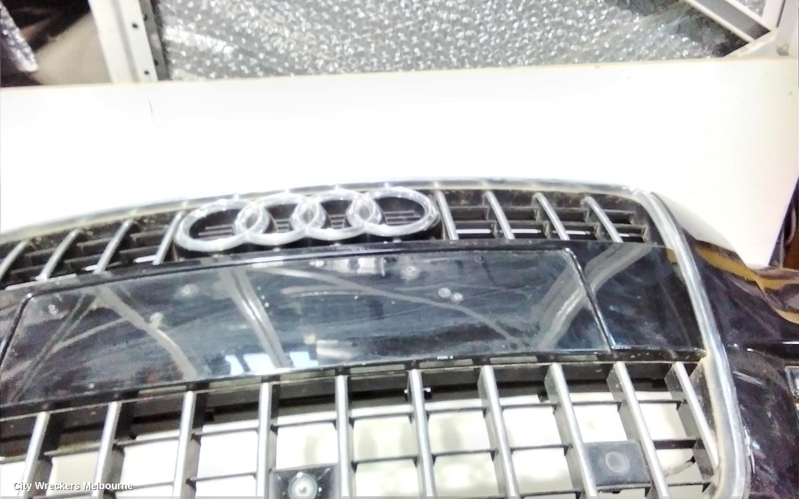 AUDI Q7 FRONT BUMPER, 4L, TWO SECTION BUMPER, W/ PARK SENSOR & H/LAMP WASHER TYPE, 10/2009 - 08/2015 - Image 3
