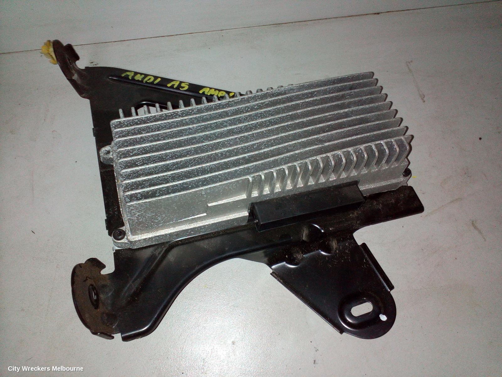 AUDI A5 RADIO/CD/DVD/SAT/TV, AMPLIFIER, 8T, 10/2007 - 01/2012 - Image 3