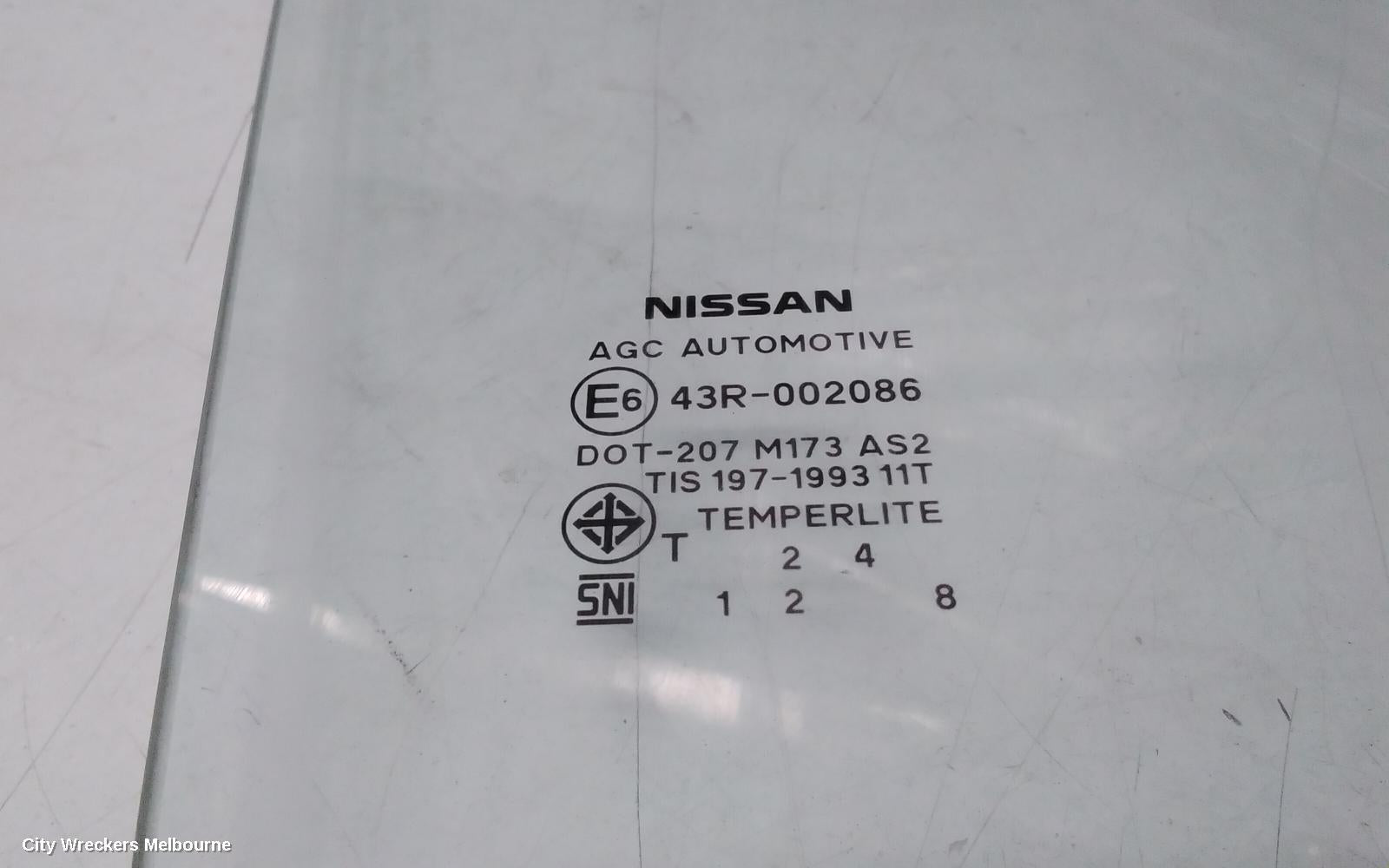 NISSAN NAVARA RIGHT FRONT DOOR WINDOW, NP300, LAMINATED, 04/2015 ONWARDS - Image 3