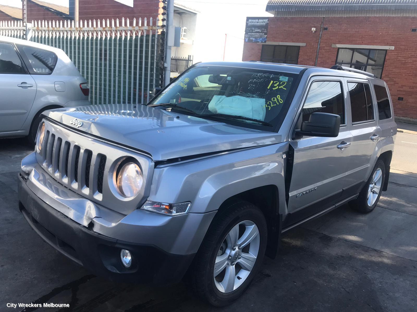 JEEP PATRIOT RIGHT REAR DOOR, MK, LOWER MOULD CLIP IN TYPE, 09/2009 - 12/2016 - Image 3