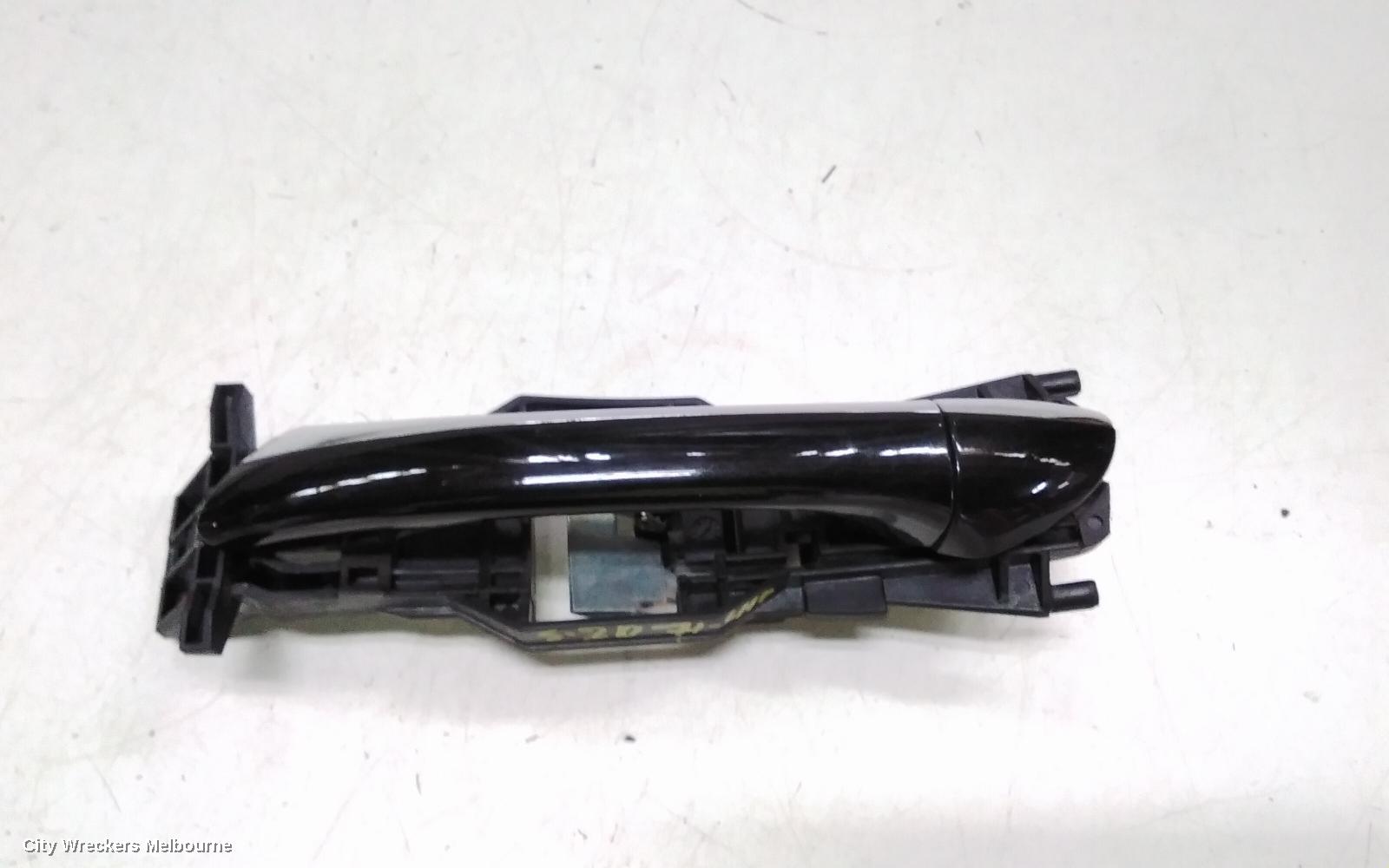 MERCEDES C CLASS DOOR HANDLE, OUTER, LH FRONT, W203, 10/2000 - 01/2007 - Image 3