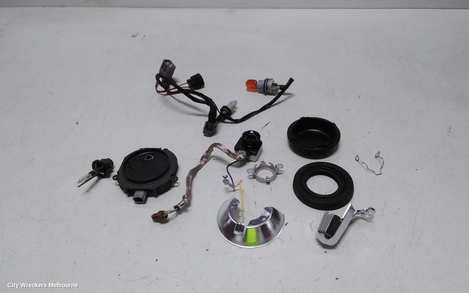 SUBARU FORESTER RIGHT HEADLAMP, SH, XENON TYPE, XT, 02/2008 - 12/2012 - Image 2