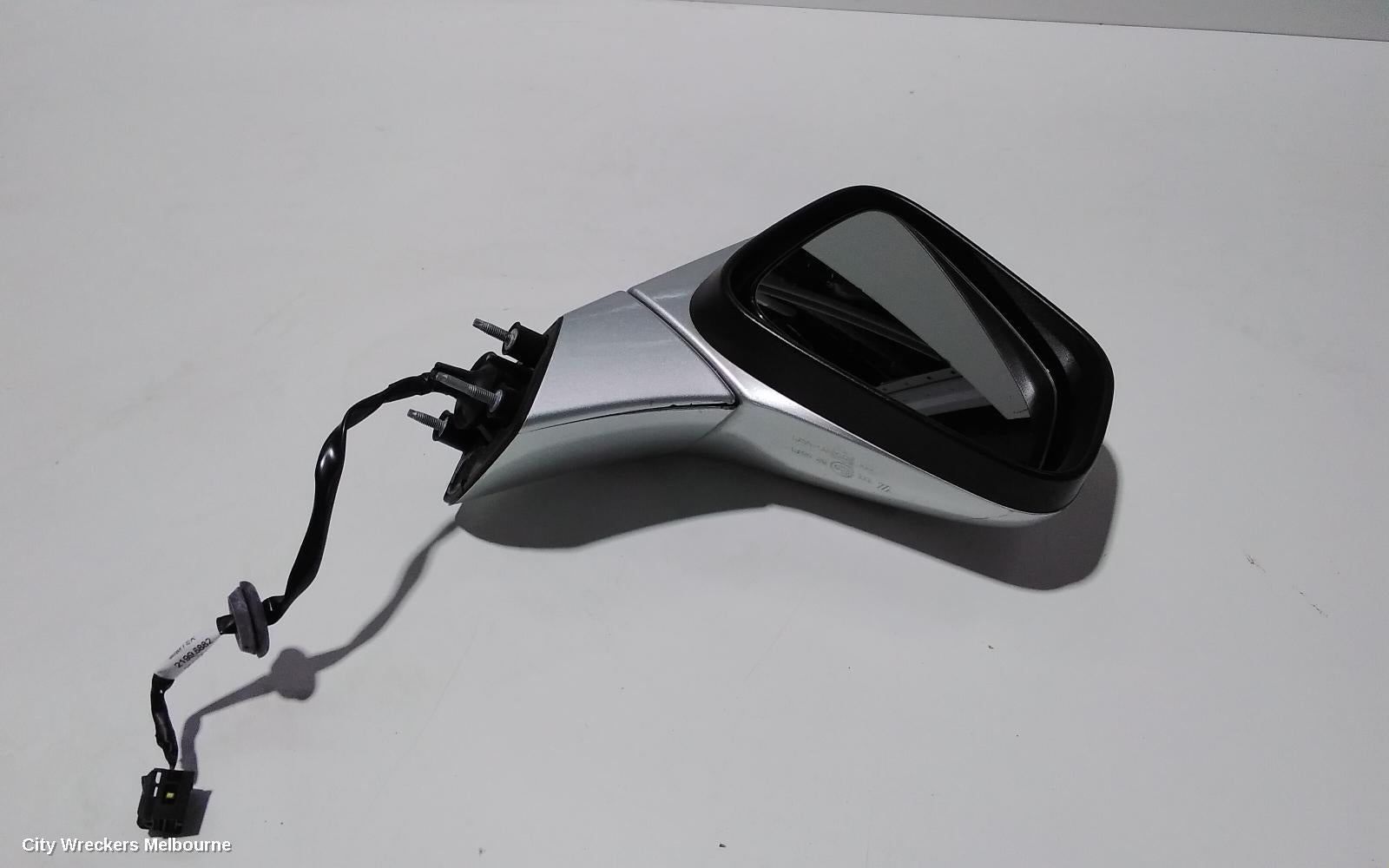 HOLDEN TRAX RIGHT DOOR MIRROR, TJ SERIES, LTZ, 08/2013 - 08/2016 - Image 1
