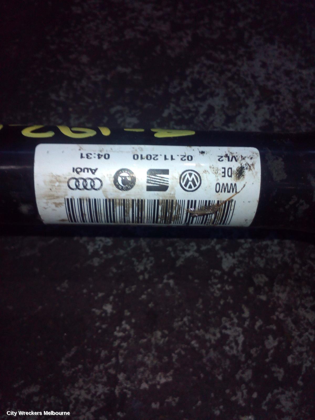 VOLKSWAGEN CADDY LEFT DRIVESHAFT, DIESEL, 1.6, AUTO T/M, 2K, 08/2010 - 06/2015 - Image 3