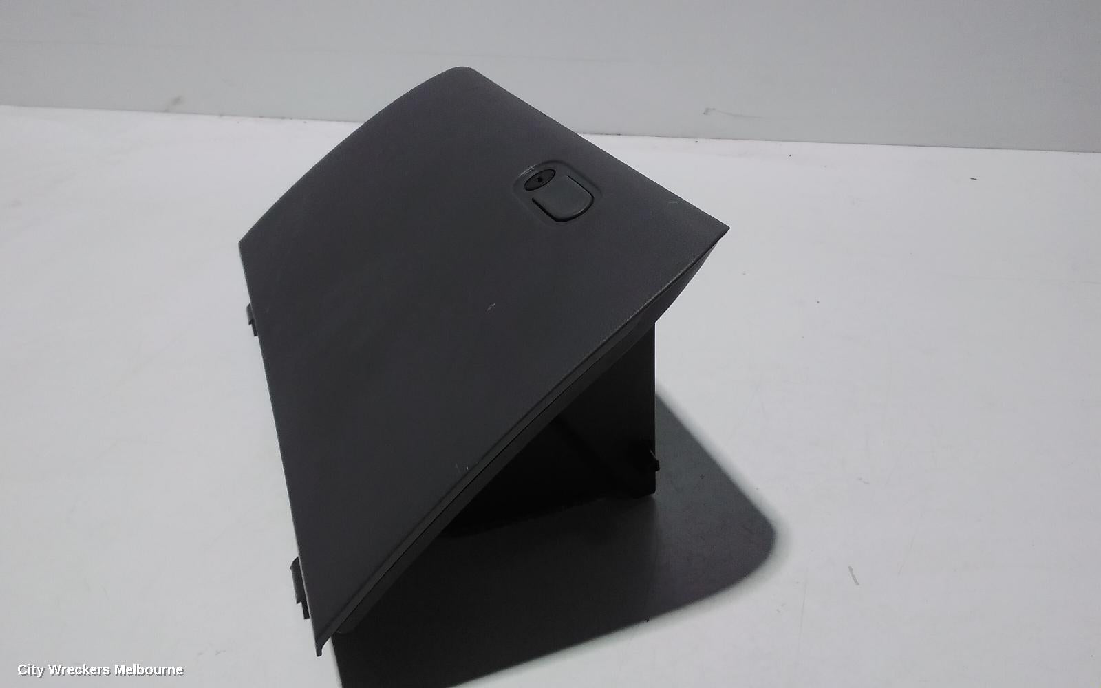 MITSUBISHI TRITON GLOVE BOX, MQ-MR, 03/2015 - 10/2023 - Image 3