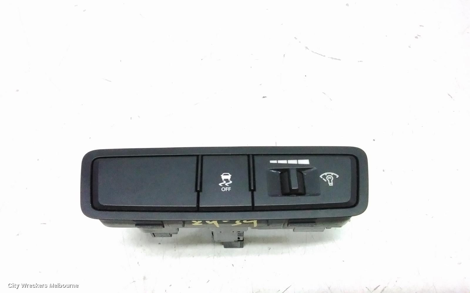 HYUNDAI I45, YF, TRACTION CONTROL, 02/2010 - 04/2014 - Image 1