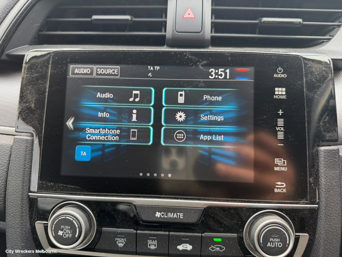 HONDA CIVIC RADIO/CD/DVD/SAT/TV, 7IN TOUCHSCREEN (NON SAT NAV TYPE), 10TH GEN, 05/2016 - 08/2021 - Image 2
