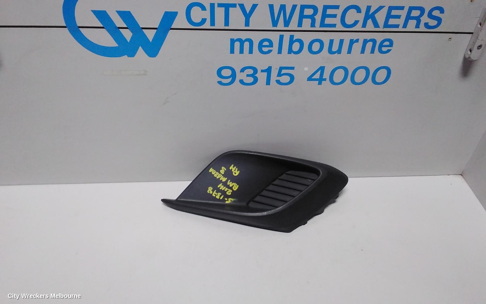 MAZDA 3 RIGHT INDICATOR/FOG/SIDE, BUMPER FOGLAMP, HALOGEN TYPE, BM, 11/2013 - 05/2016 - Image 1
