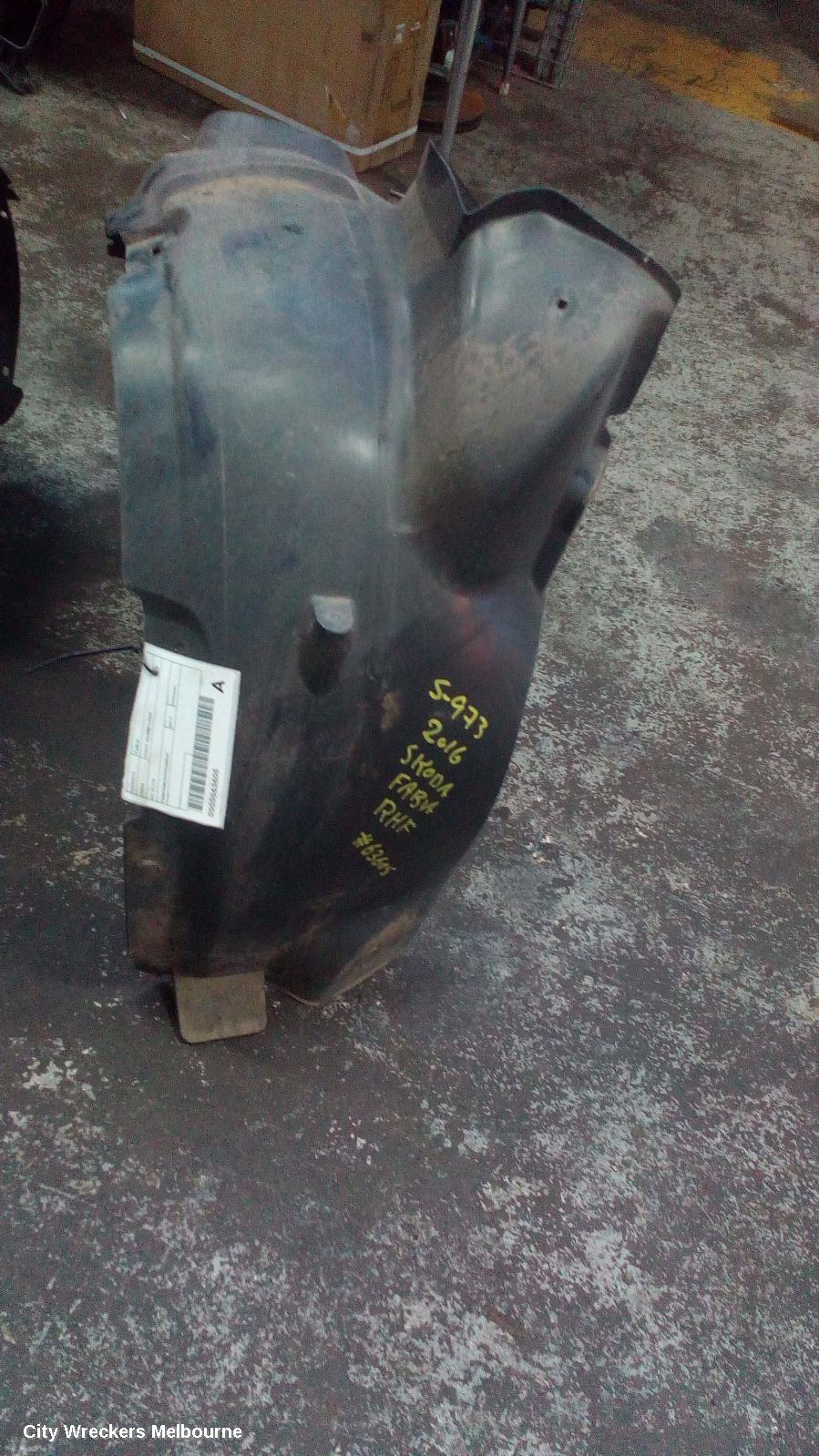 SKODA FABIA LEFT GUARD LINER, NJ, 01/2015 - 08/2021 - Image 2