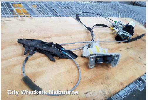 TOYOTA TARAGO DOOR/BOOT/GATE LOCK, LEFT REAR DOOR LOCK, ACR50R, 03/2006 - 06/2020 - Image 1