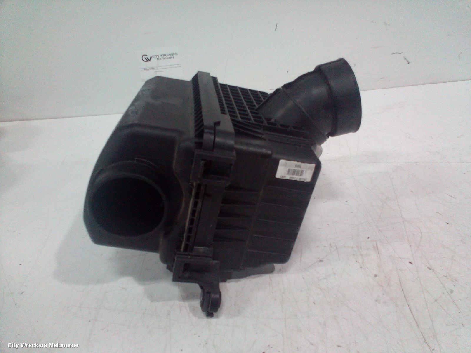 HYUNDAI I30 AIR CLEANER/BOX, AIR CLEANER, 2.0, G4NC, PETROL, PD, HATCH (S. KOREA VIN KMHH), 03/2017 ONWARDS - Image 3