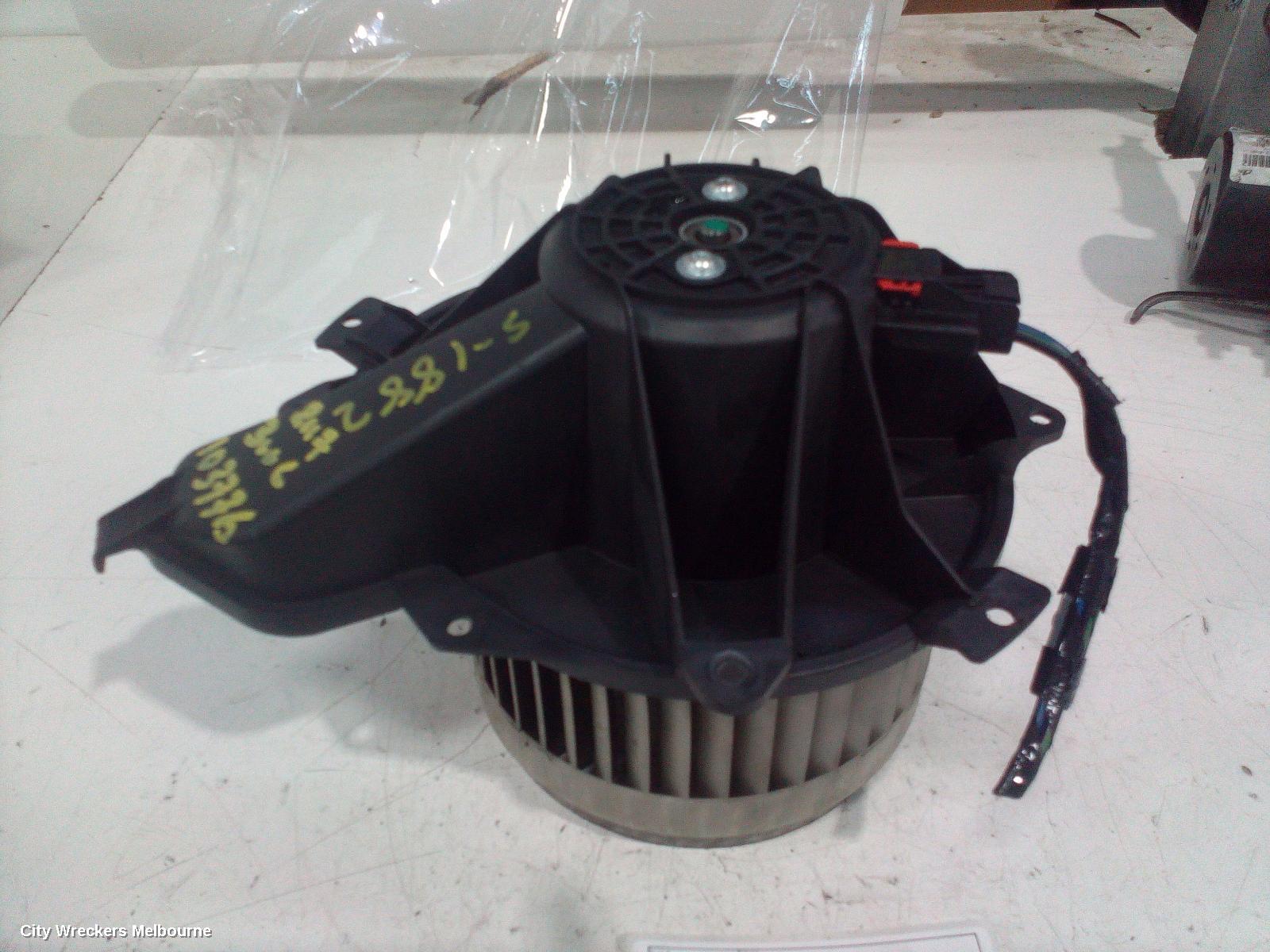 CHRYSLER 300C HEATER FAN MOTOR, 11/2005 - 12/2011 - Image 2